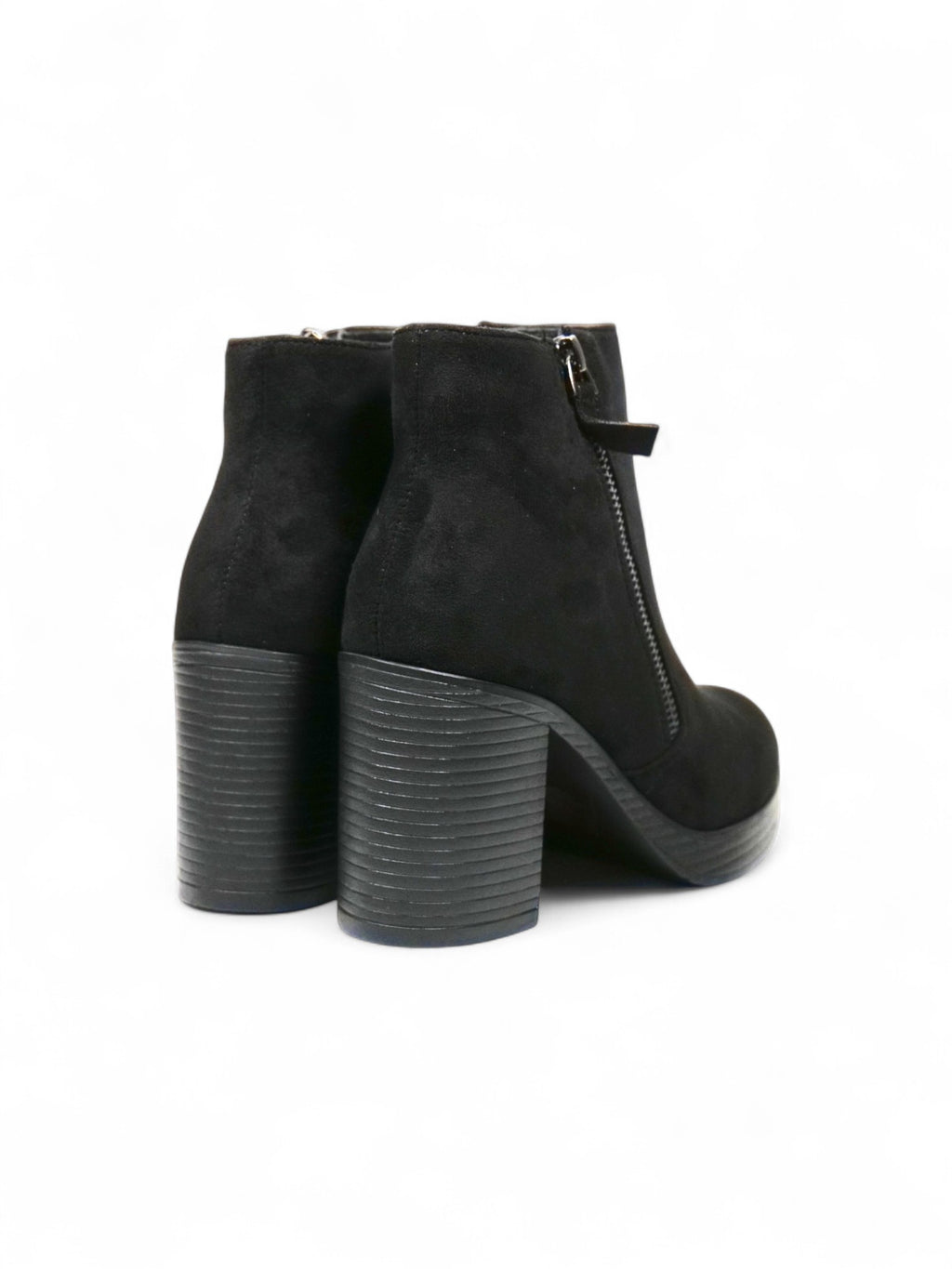 Botines de tacón ancho para mujer en gamuza con cremallera lateral – Botas elegantes y cómodas disponibles en negro y beige