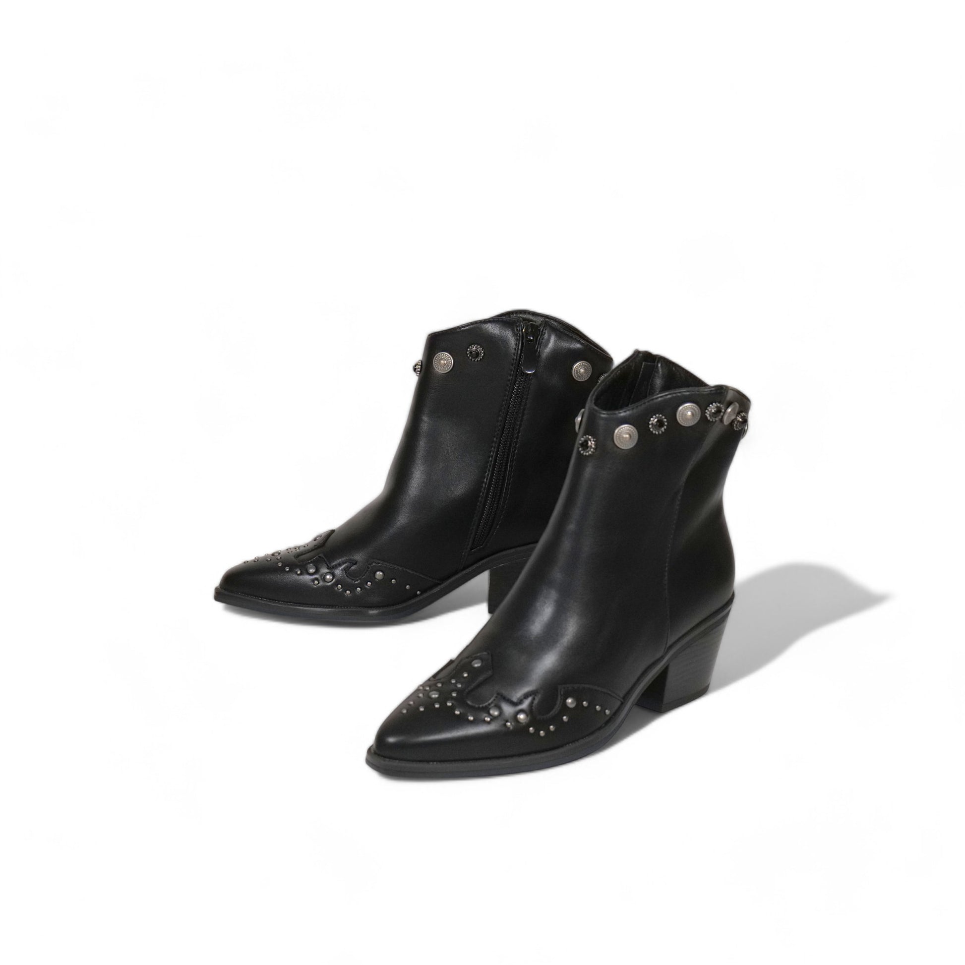 Botines cowboy de mujer estilo western con punta fina, tacón medio y tachuelas metálicas