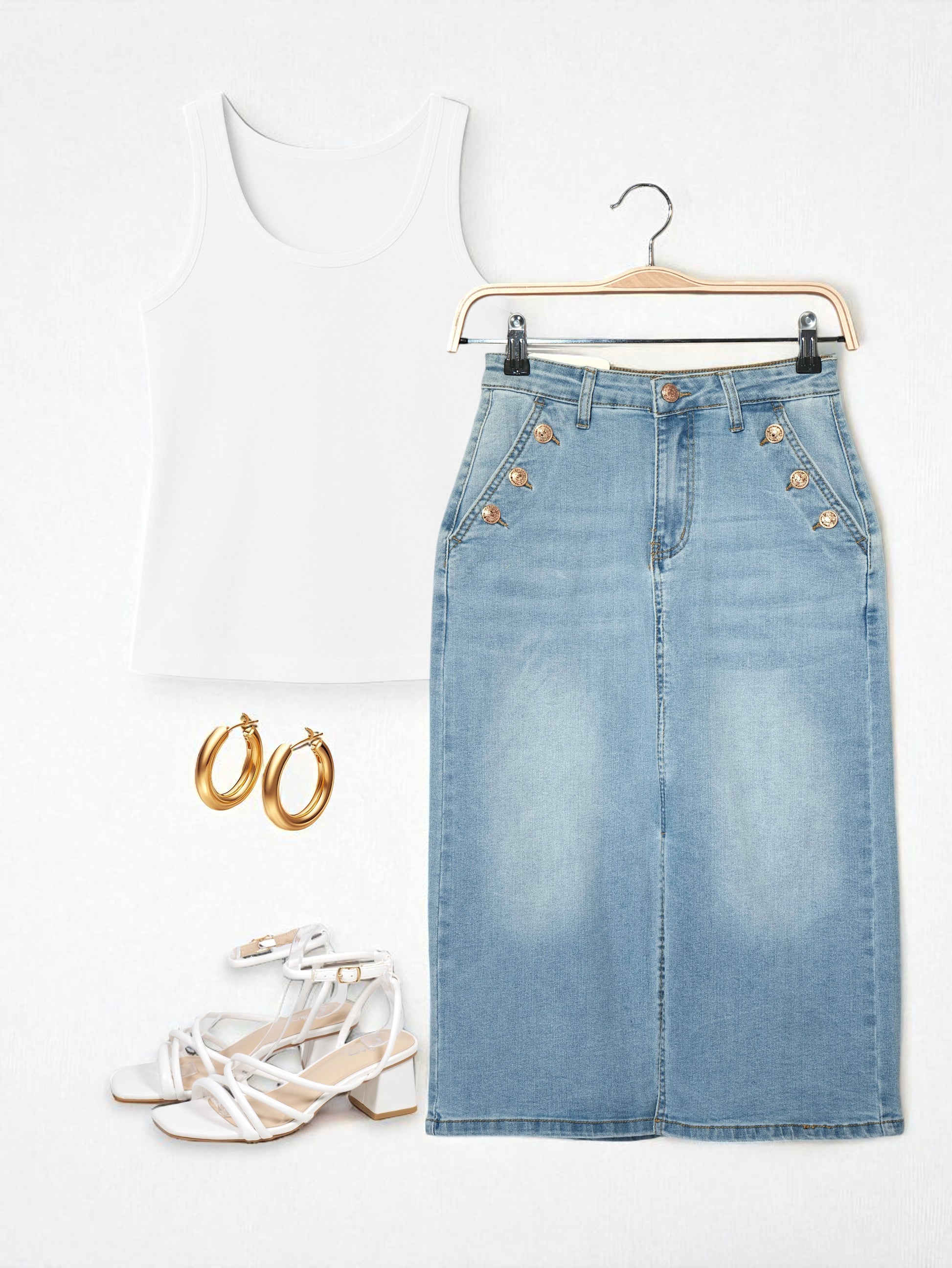Falda denim midi con botones dorados