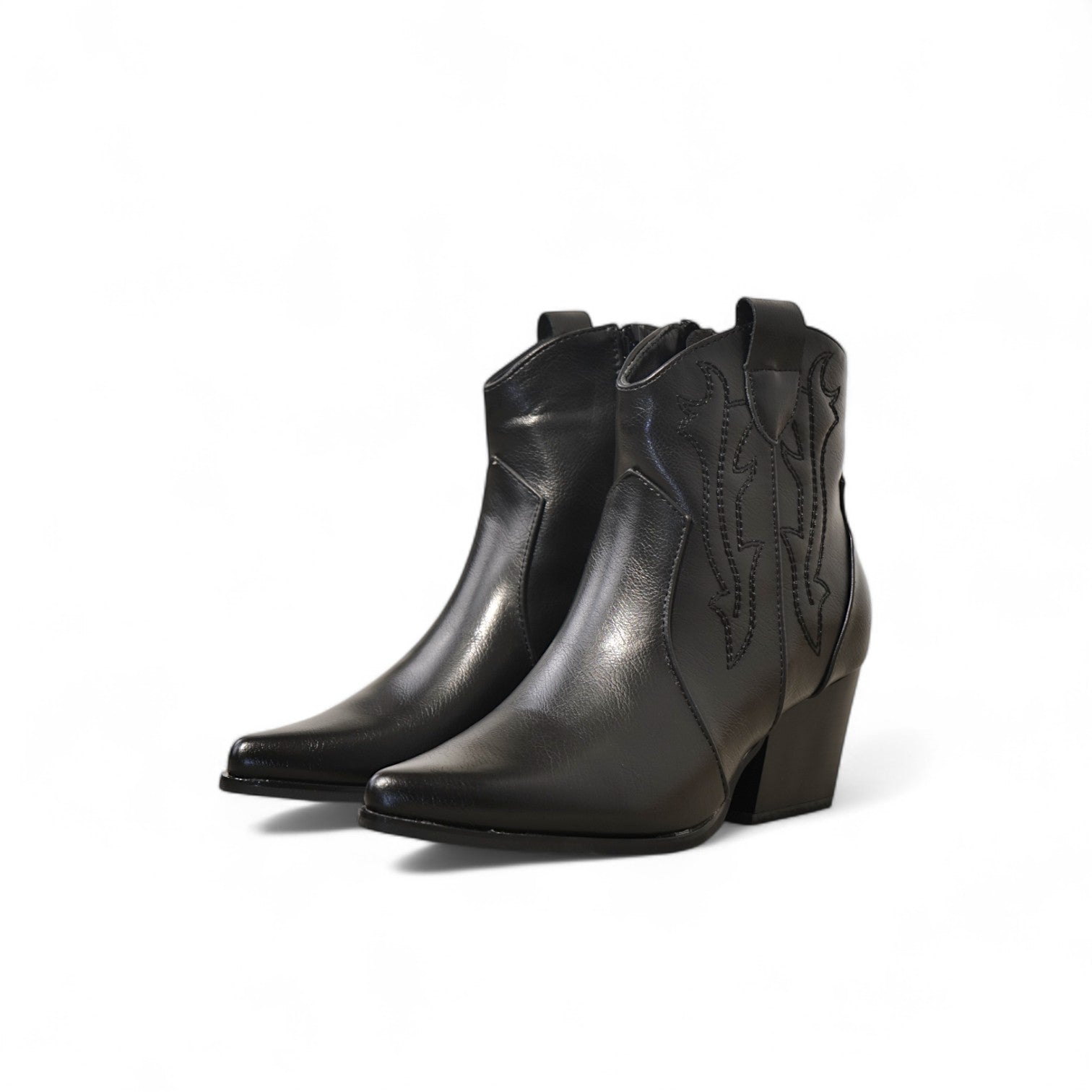 Botines cowboy cortos de mujer estilo western con bordados y tacón medio en polipiel