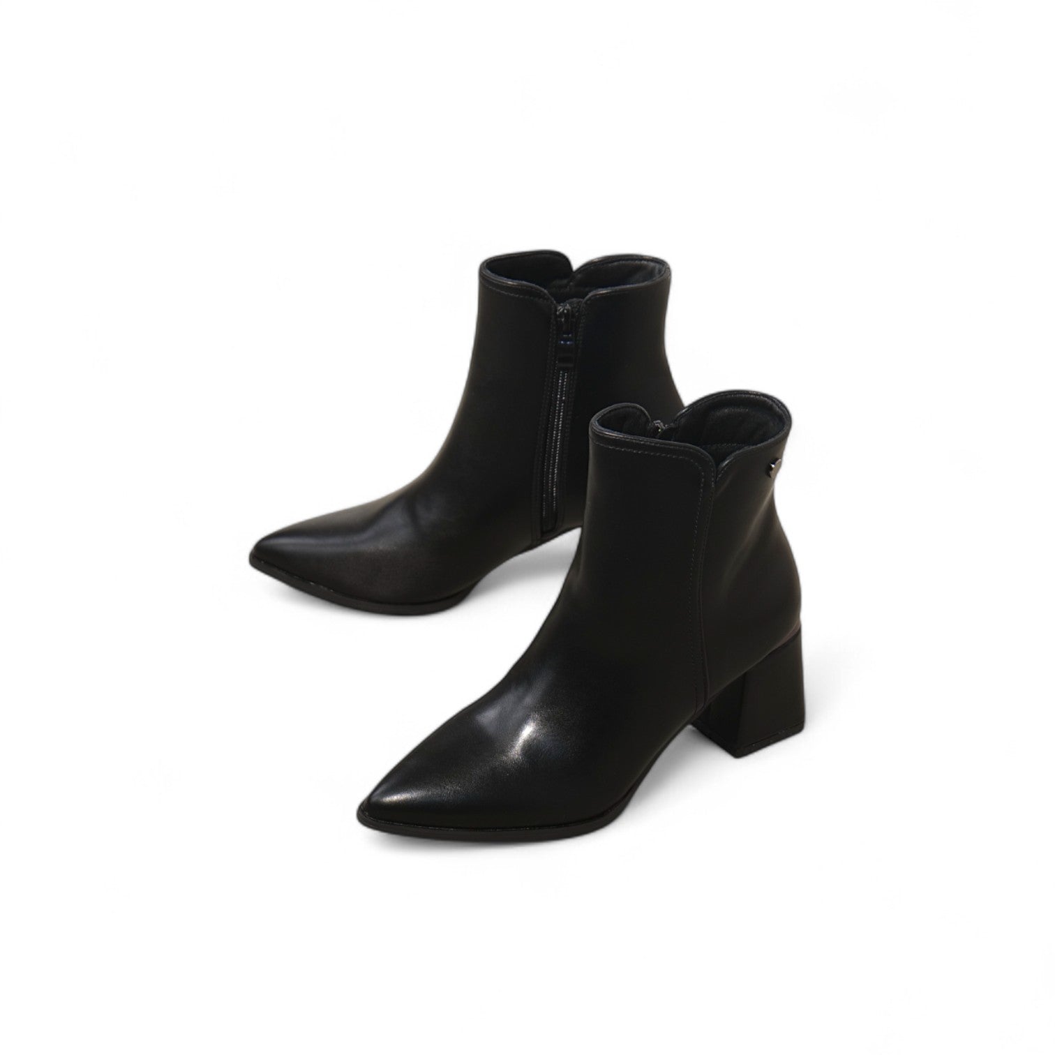 Botines de mujer elegantes punta fina tacón bloque medio cómodos de vestir en polipiel disponibles en negro y vino tinto, perfectos para looks casuales y formales