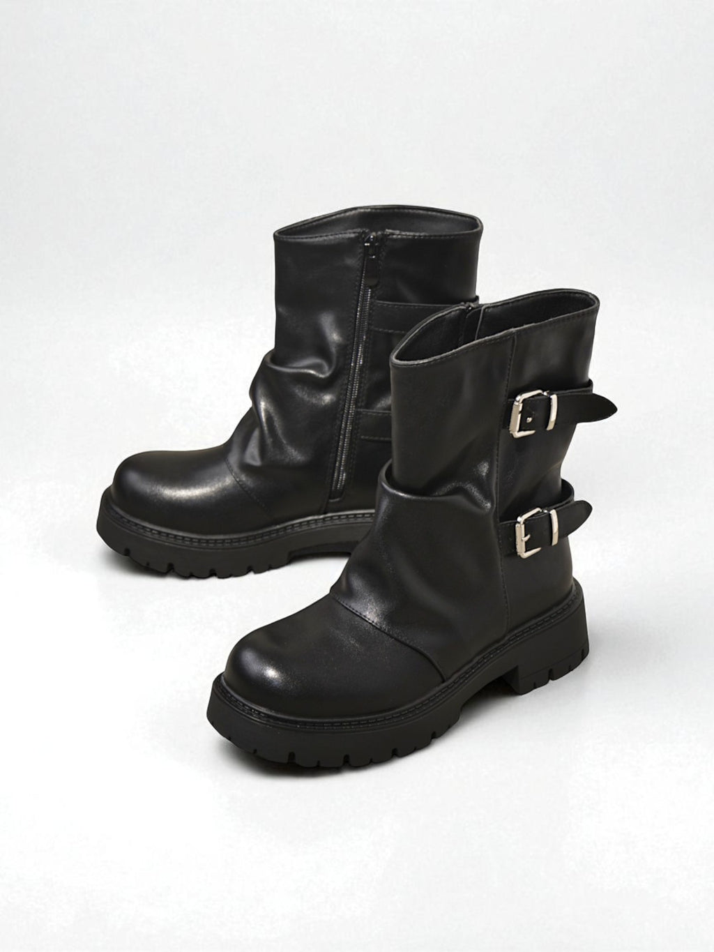 Botines biker de mujer media caña con doble hebilla y suela track