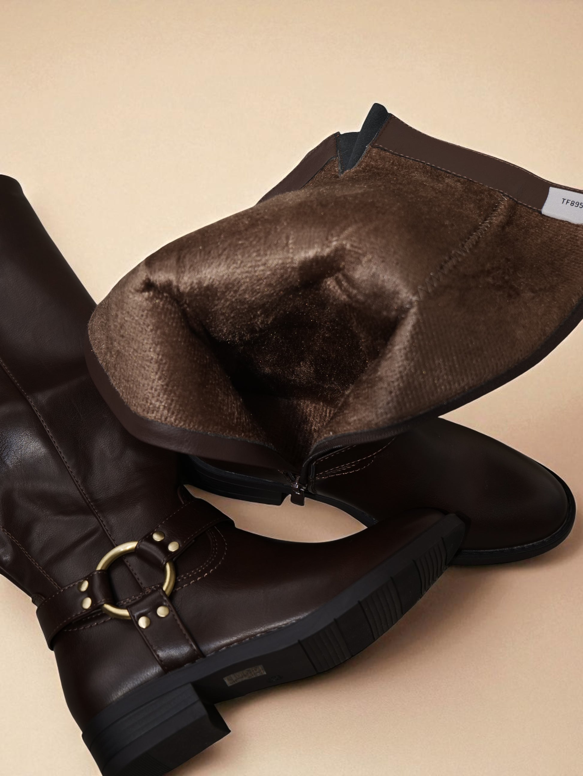 Botas altas de mujer estilo ecuestre con hebilla metálica y tacón bajo cómodo para uso diario