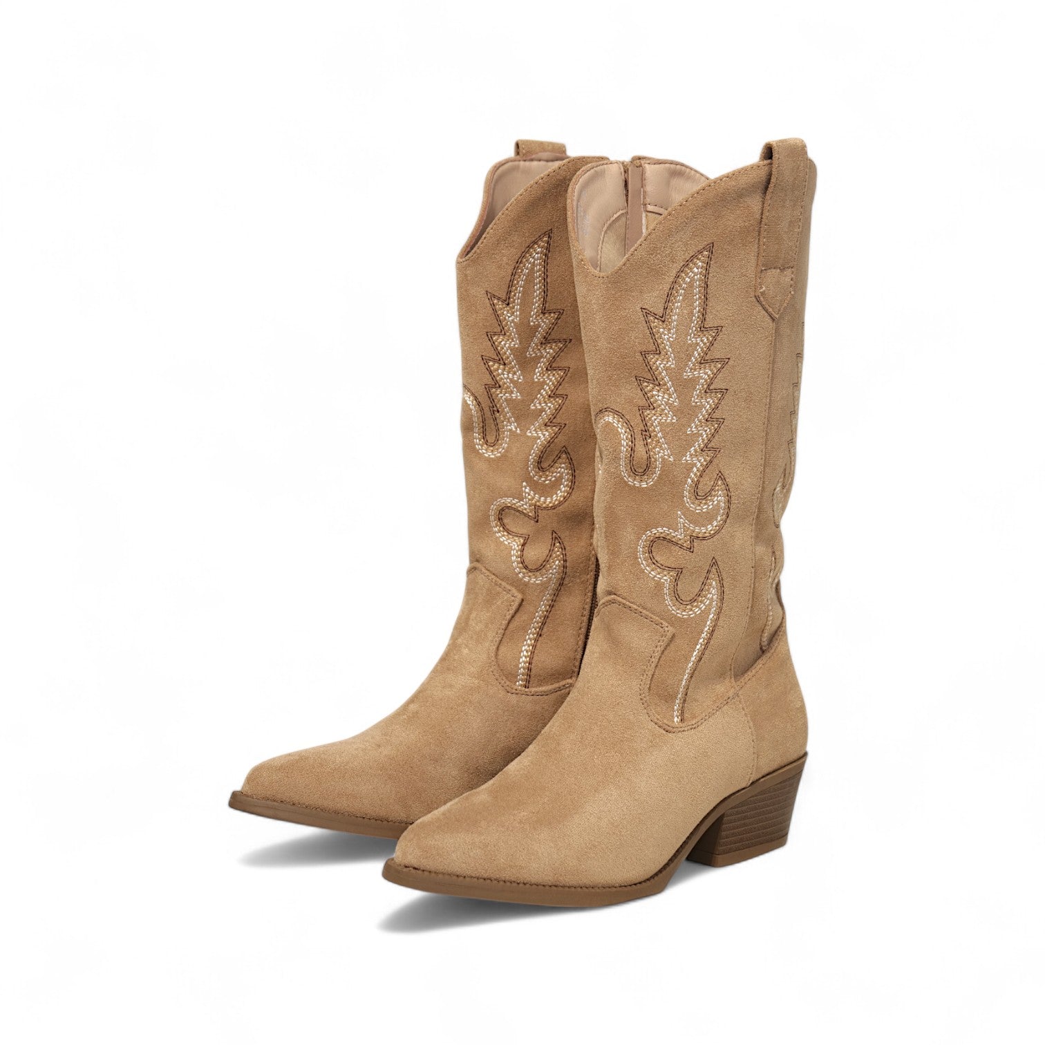 Botas cowboy de mujer terciopelo beige arena con bordados decorativos y tacón bajo, estilo western de media caña para looks casuales y de moda