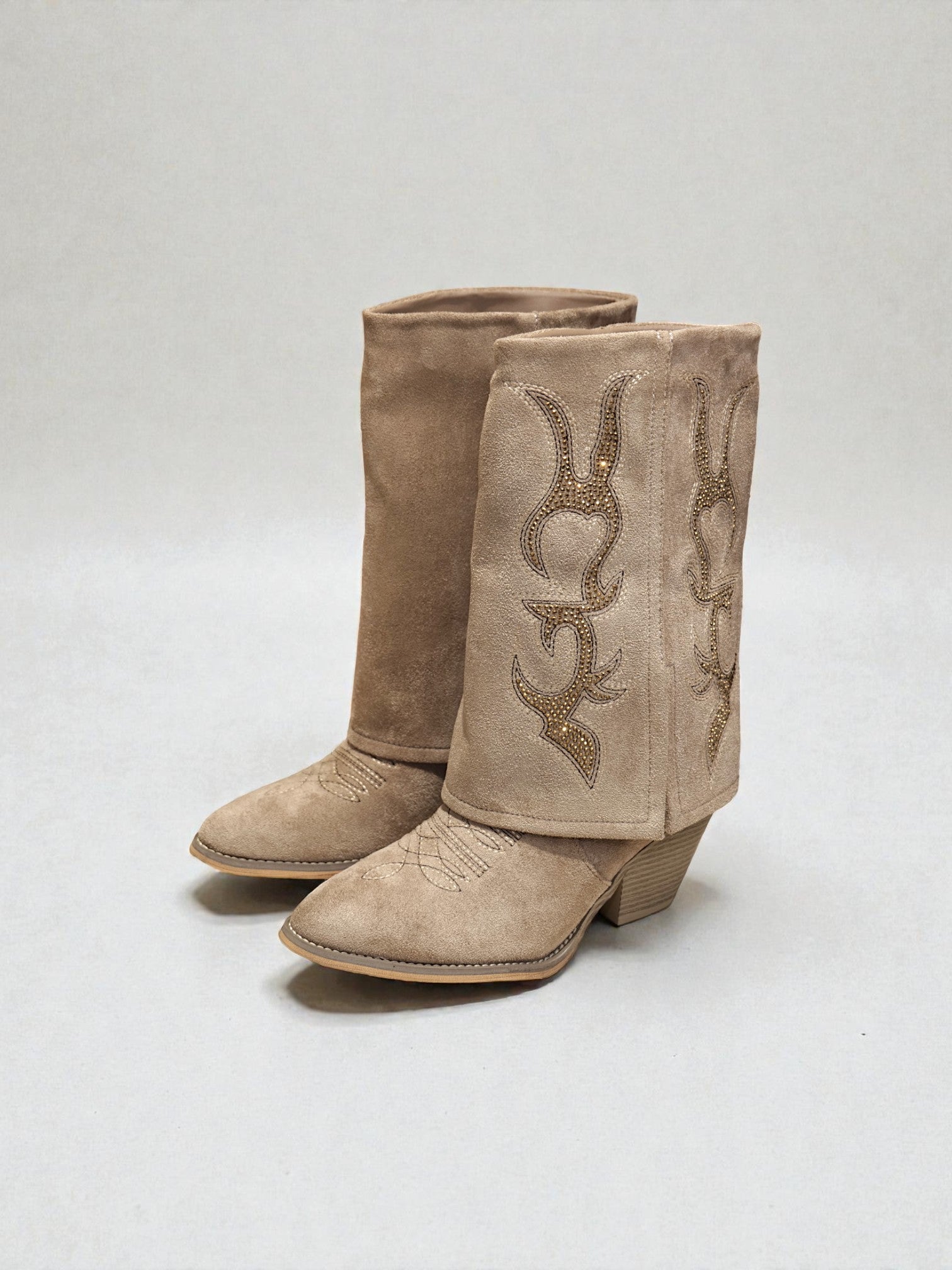 Botas cowboy doble capa mujer de caña ancha en efecto gamuza con tacón cómodo y detalles bordados