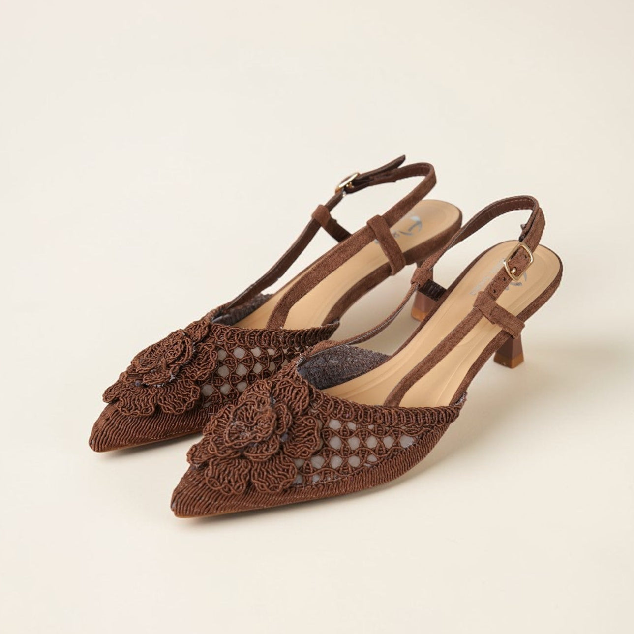 Zapatos Mujer Slingback de Tacón Bajo con Punta Fina y Detalle Floral en Encaje, Sandalias Cerradas Elegantes con Pulsera Ajustable para Fiesta, Evento y Oficina