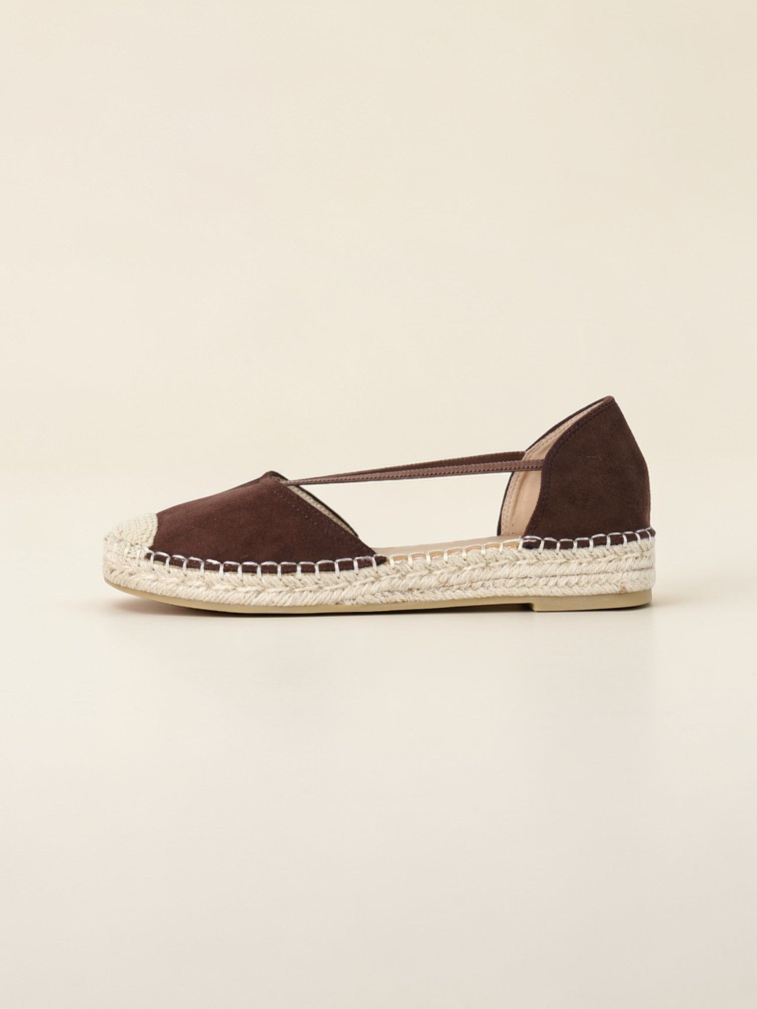 Alpargatas planas con bandas elásticas cruzadas  de verano con laterales abiertos en gamuza sintética para looks casuales, playa y uso diario Sandalias planas tipo espadrille con punta cerrada y suela de yute trenzado