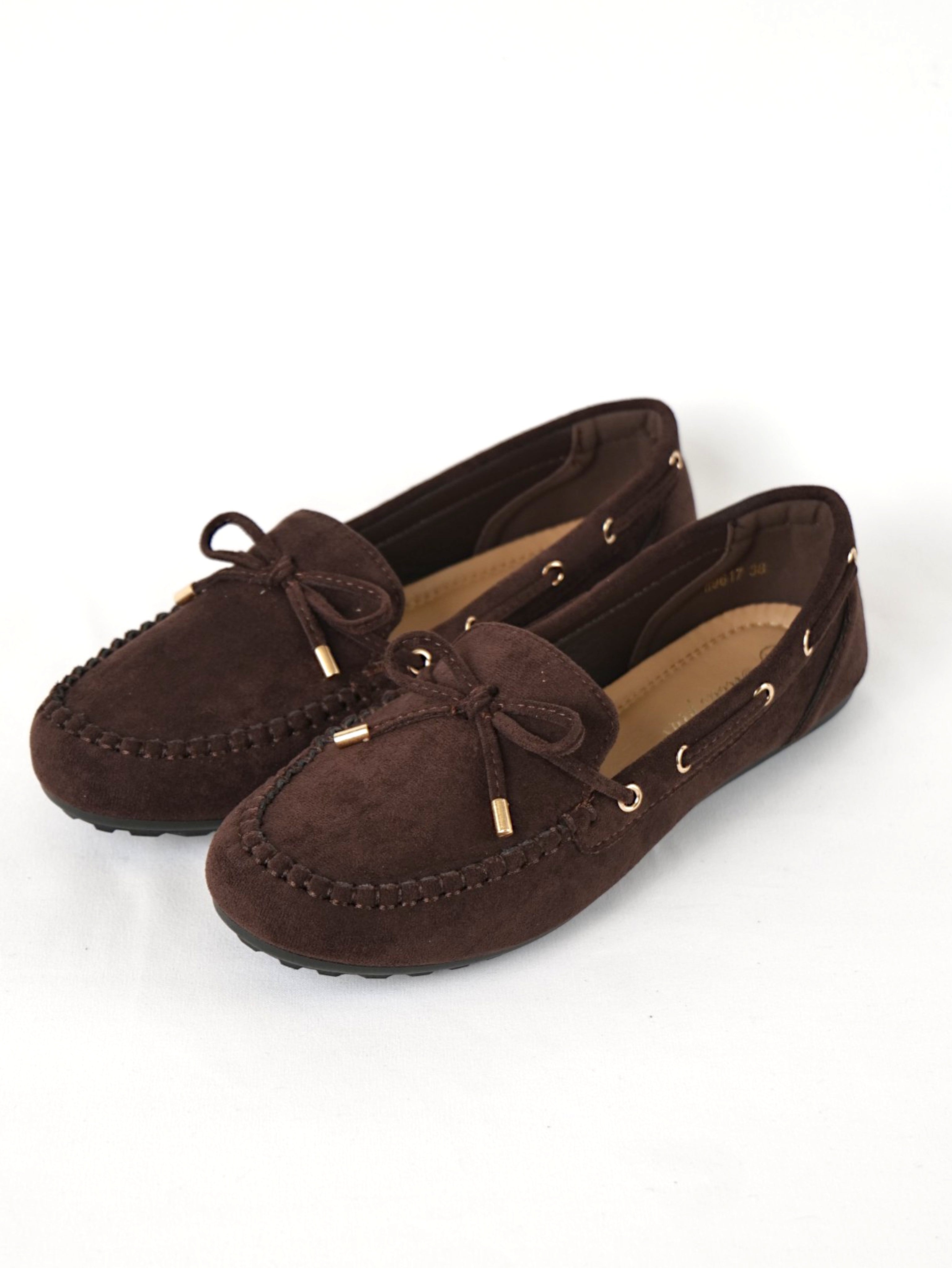 Mocasines planos para mujer con lazo decorativo y costuras tipo moccasin, zapatos casuales en efecto ante con detalle de cordón y ojales metálicos, mocasines cómodos para diario, oficina y looks casuales