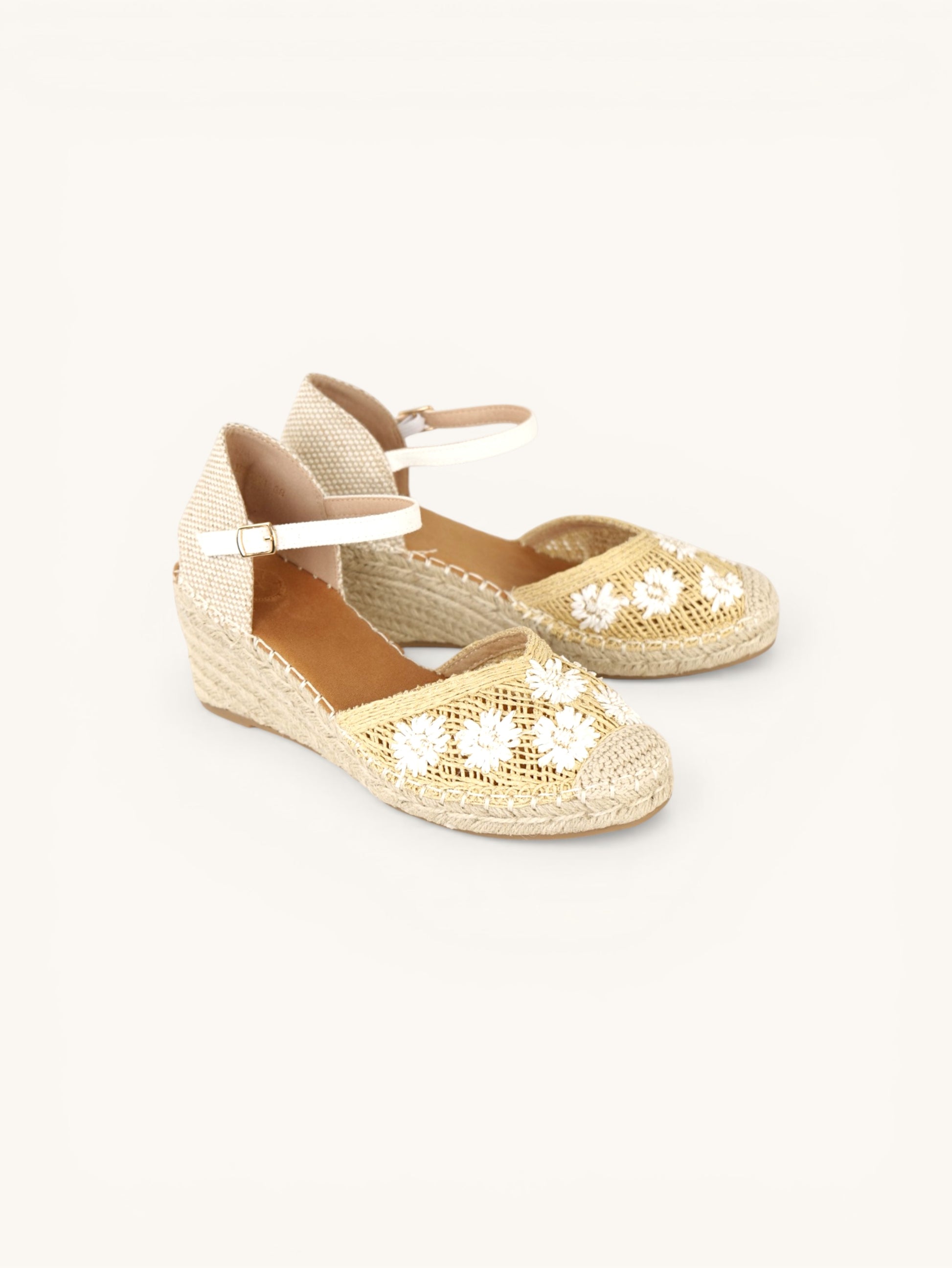 Alpargatas Flores Bordadas - Alpargatas de cuña para mujer con puntera cerrada y flores bordadas, sandalias tipo espadrille con pulsera al tobillo y hebilla ajustable, cuña media con plataforma efecto yute para looks de verano