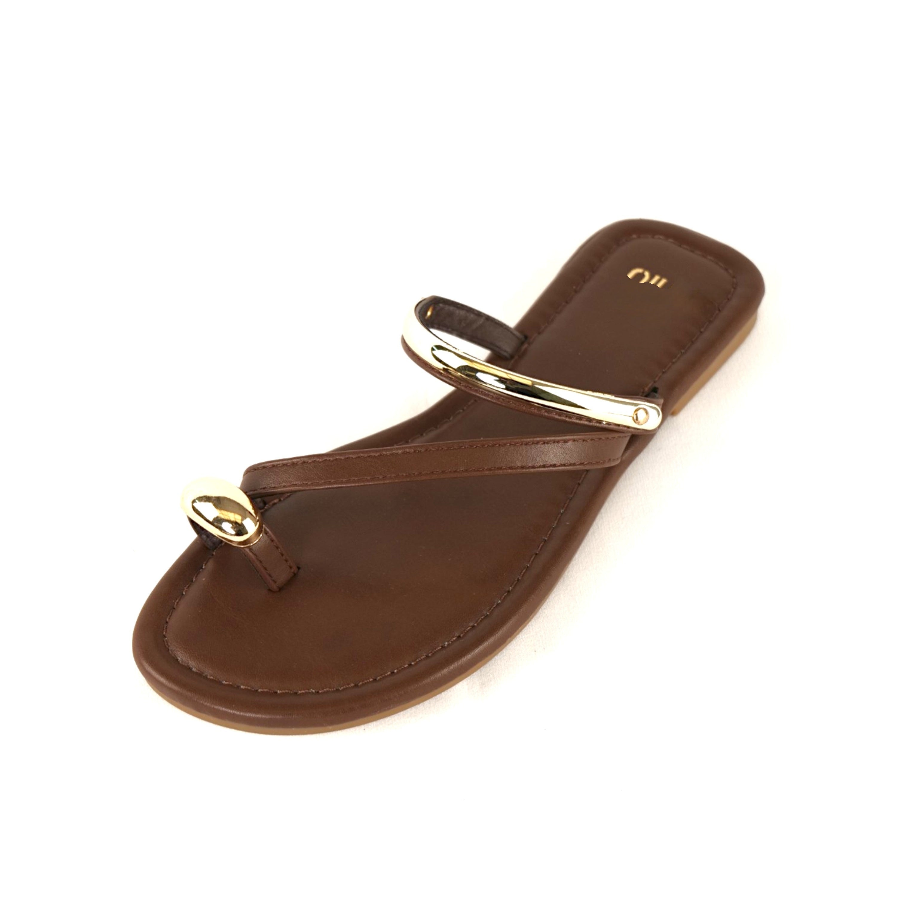 Sandalias planas Marrón chocolate Marrón Café con detalle metálico dorado - Sandalias planas tipo dedo para mujer en color marrón con detalle metálico dorado, tiras finas minimalistas y diseño elegante, chanclas cómodas estilo casual chic