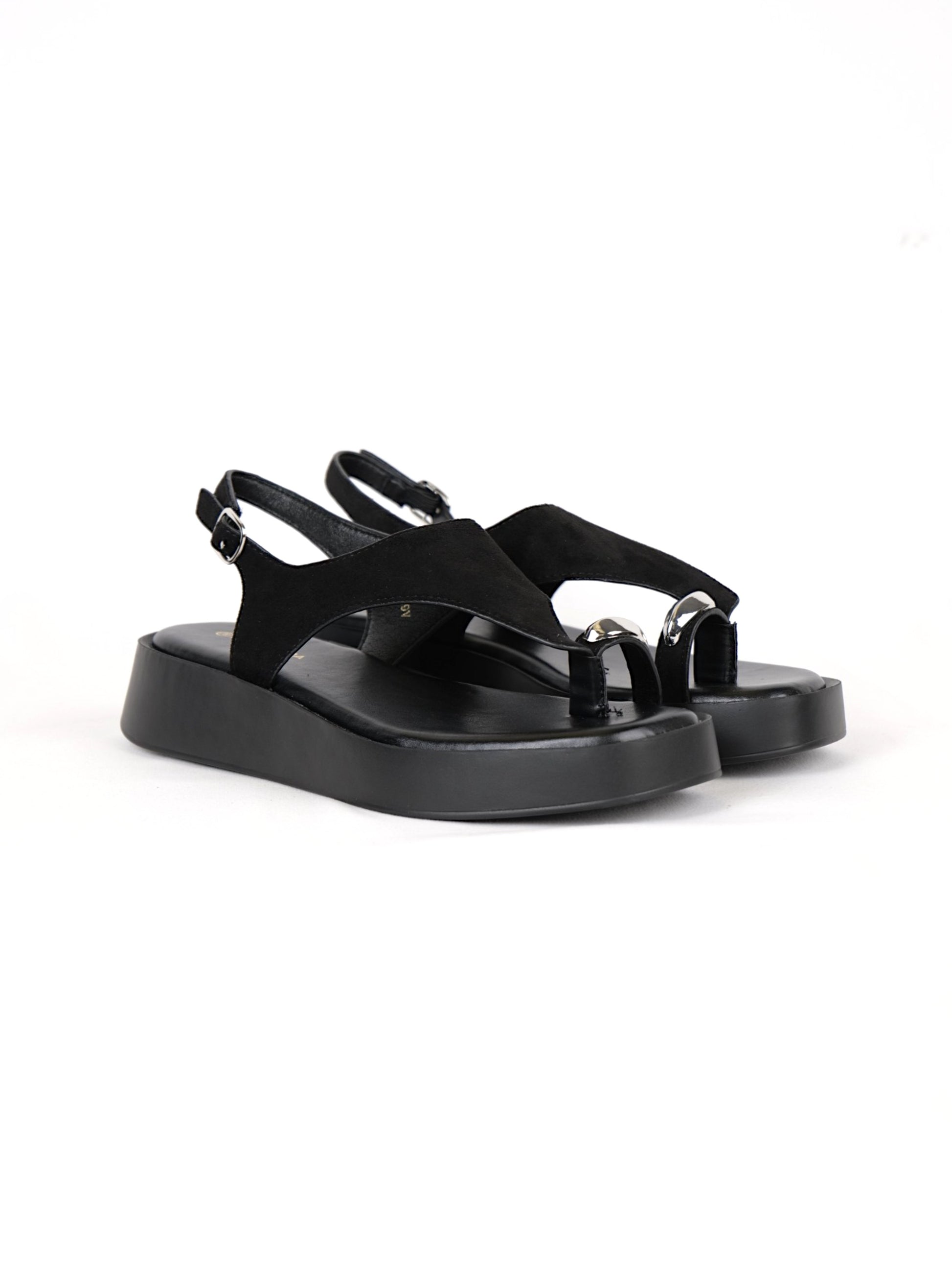 Sandalias de dedo con plataforma ligera y detalle metálico tiras de antelina, sandalias con correa trasera ajustable y diseño minimalista en color marrón y negro, sandalias cómodas de verano estilo casual