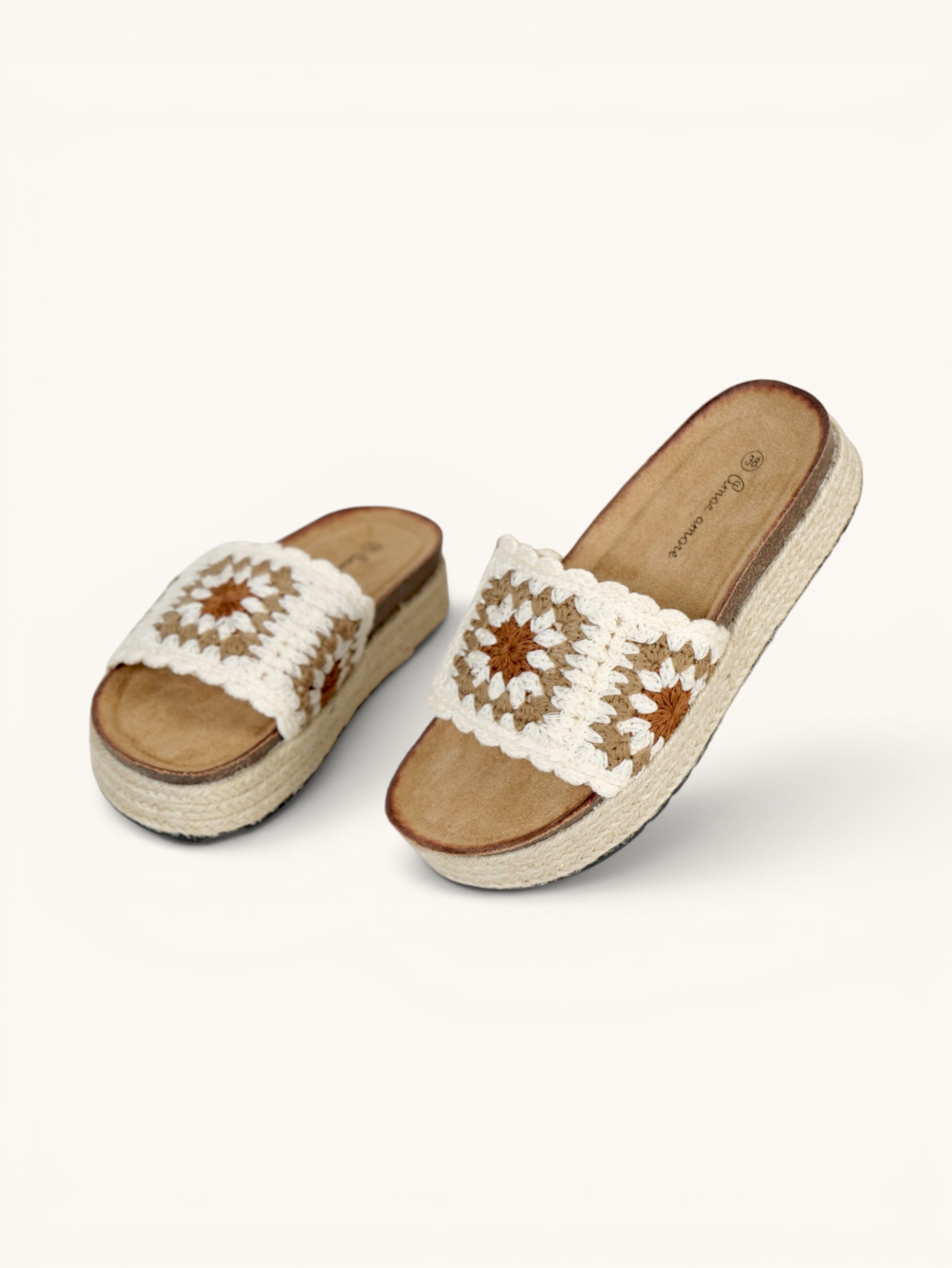 Sandalias Bio con Plataforma y Doble Hebilla de Velcro, Hebilla con Tachuales, Tira Ancha de Crochet Floral