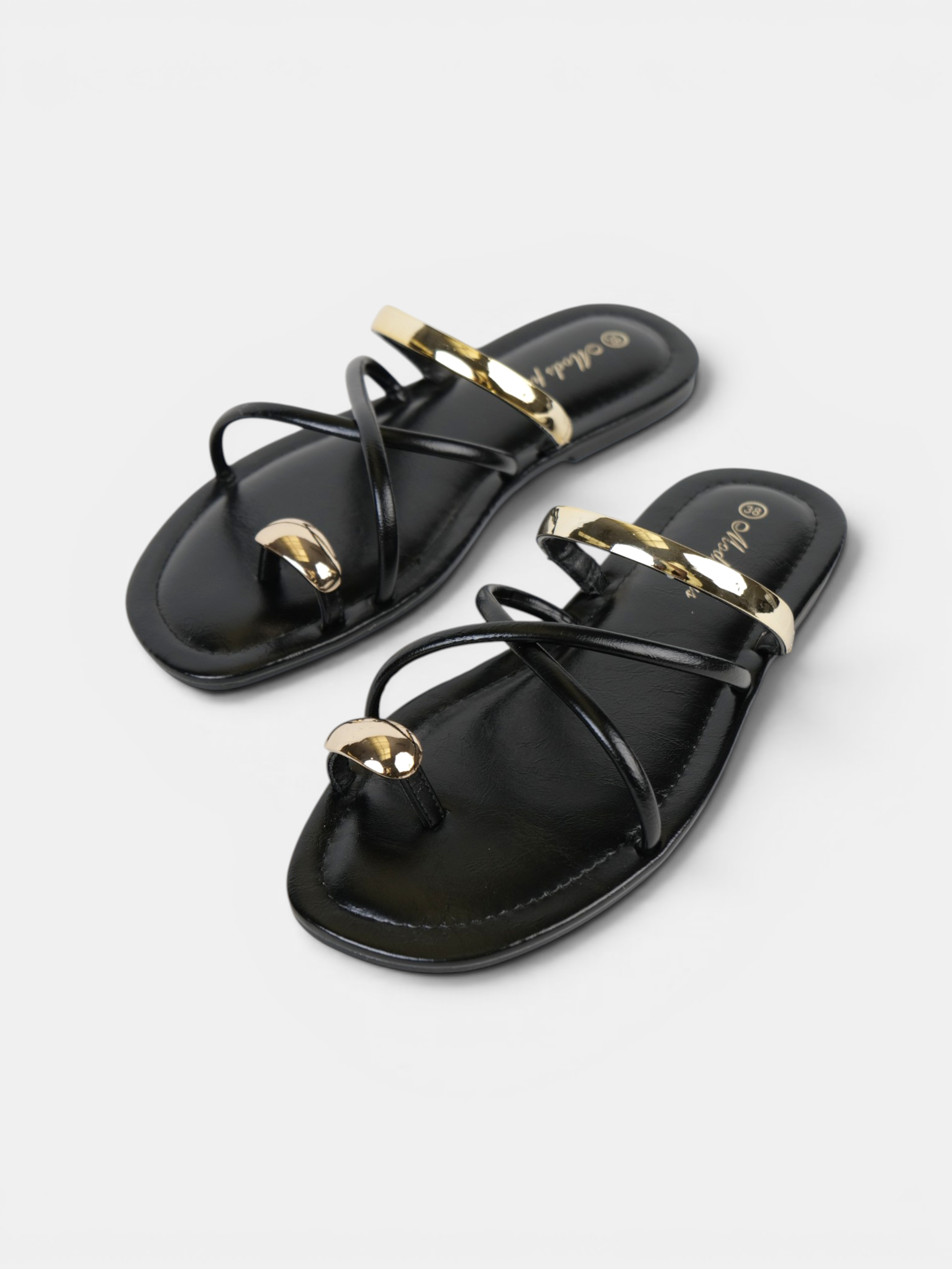 Sandalias Planas Anillo en el Dedo para mujer con tiras cruzadas y detalles metálicos dorados, chanclas elegantes de verano para playa, vacaciones, vestidos y looks casual chic