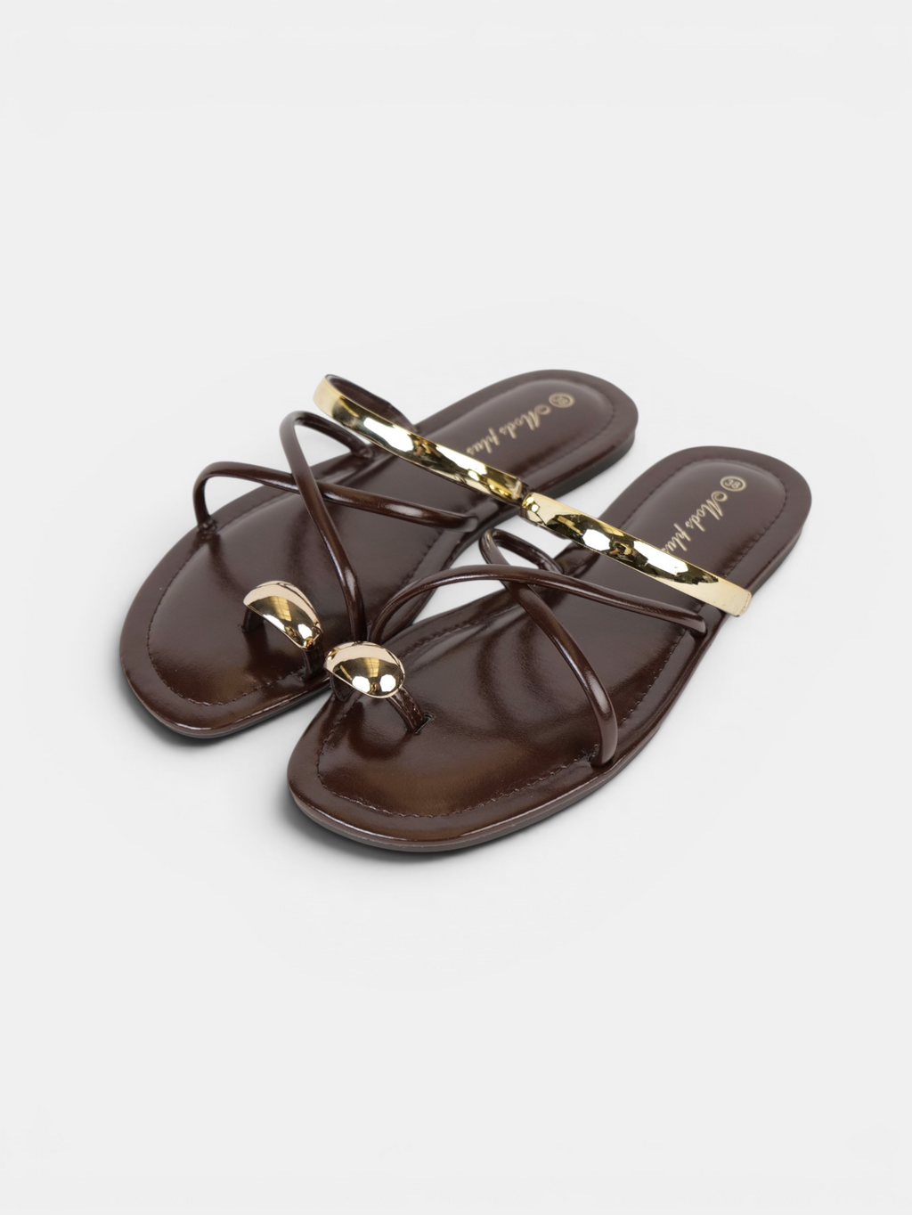Sandalias Planas Anillo en el Dedo para mujer con tiras cruzadas y detalles metálicos dorados, chanclas elegantes de verano para playa, vacaciones, vestidos y looks casual chic