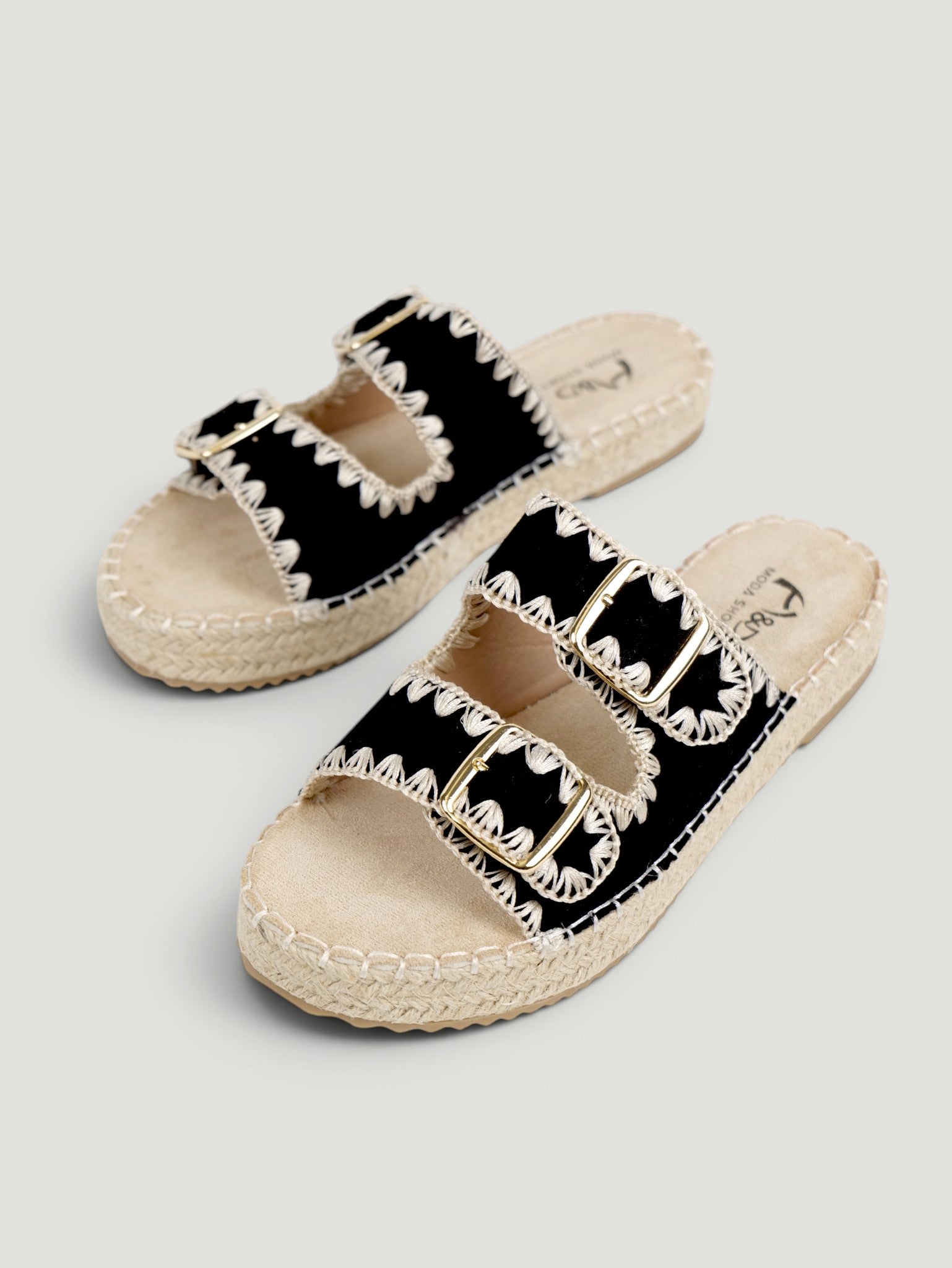 Sandalias Planas con Hebilla y Plataforma de Yute