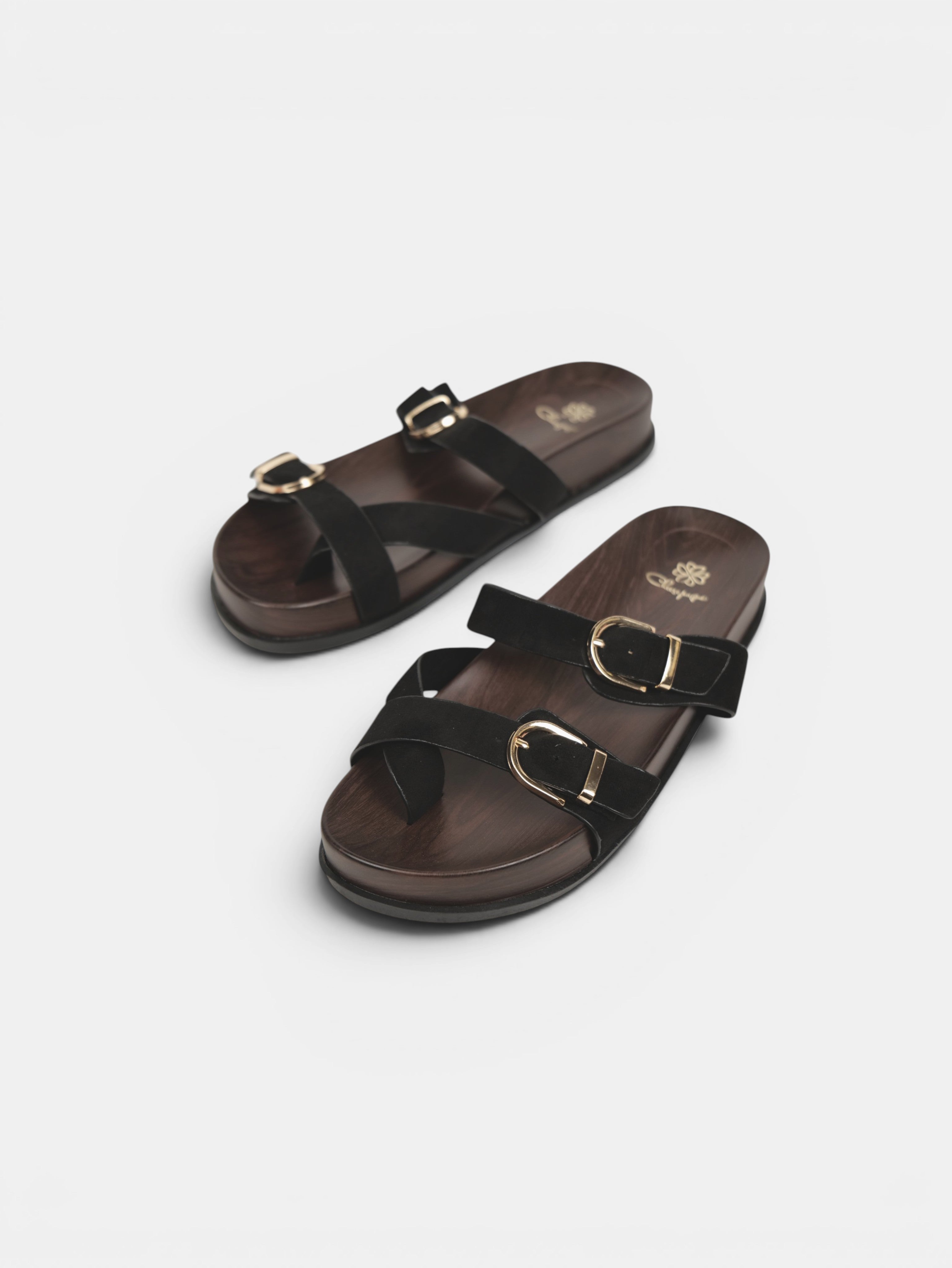 Sandalias Planas Doble Tira con Separación para el Dedo, Doble Hebilla Dorada y Plantilla Efecto Madera para Verano, Vacaciones y Looks Casuales