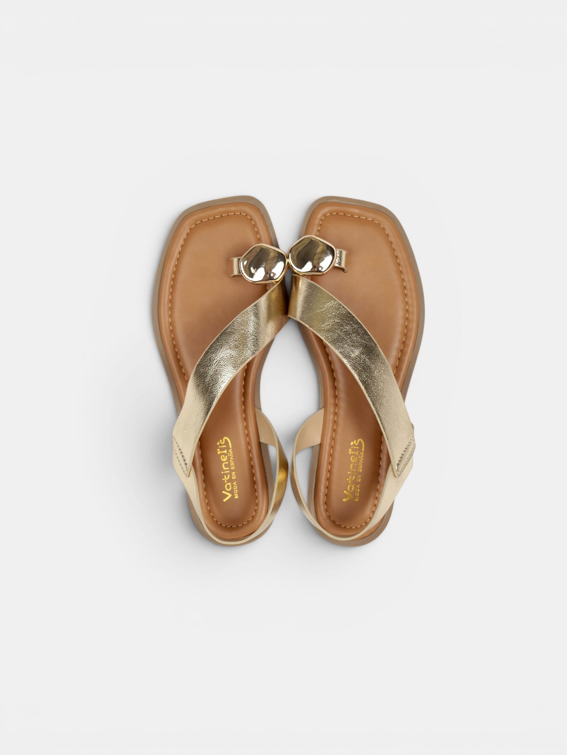 Sandalias Planas Mujer con Separación para el Dedo, Tiras Cruzadas Metalizadas y Talón Cubierto para Vestidos, Faldas, Shorts y Vaqueros