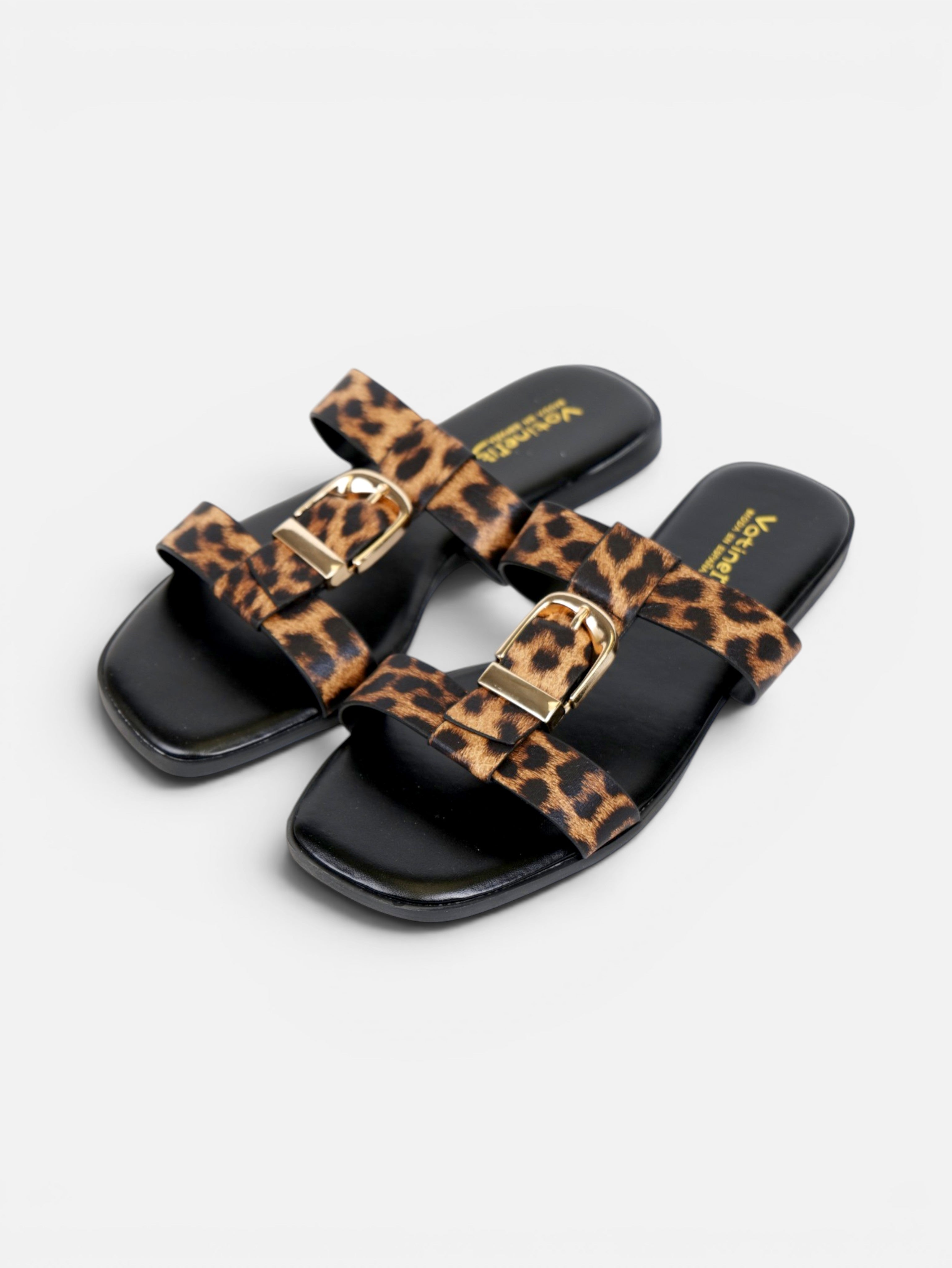 Sandalias planas para mujer con hebilla dorada decorativa, puntera cuadrada y tira para el dedo, estilo minimalista verano