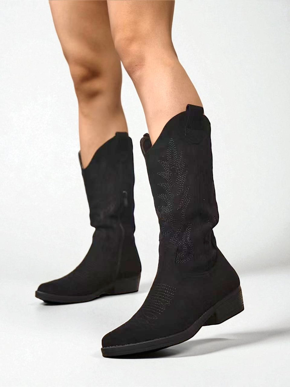 Botas cowboy planas caña media en efecto ante sintético con bordados
