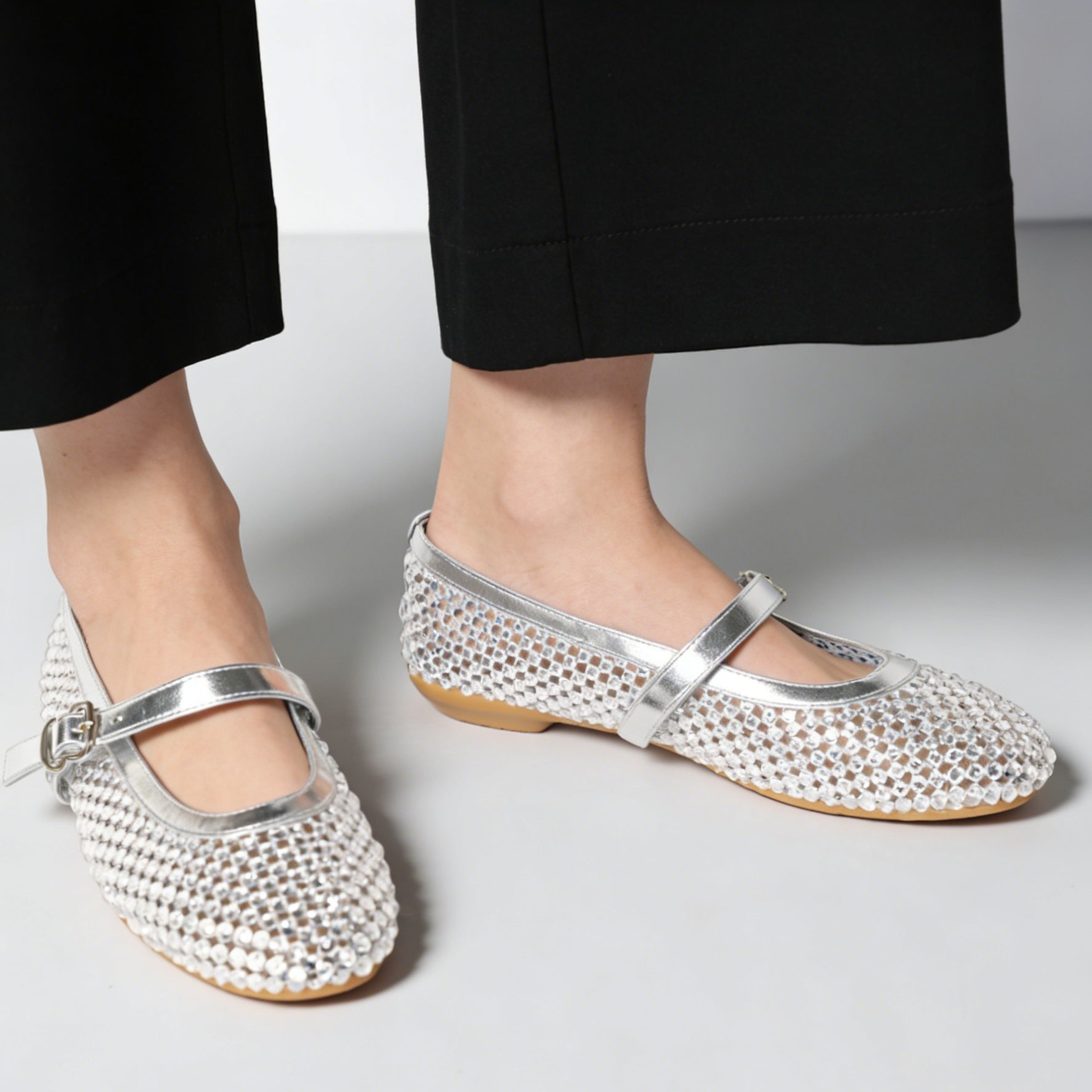Bailarinas Mujer Plateadas con Brillos y Pulsera Mary Jane, Zapatos Planos con Pedrería y Correa Ajustable, Flats Elegantes para Fiesta, Eventos y Celebraciones