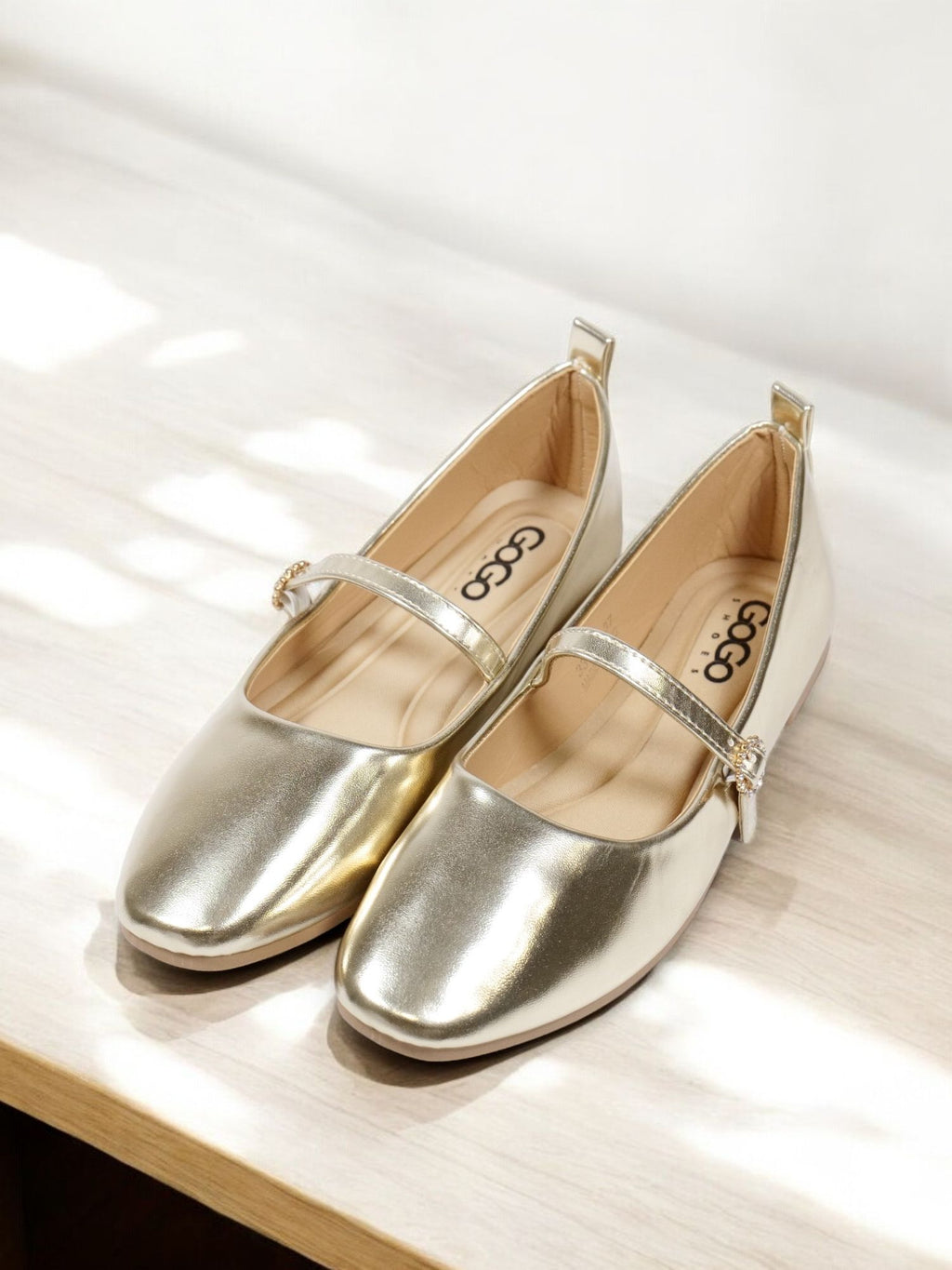 Bailarinas clásicas efecto brillo con tira