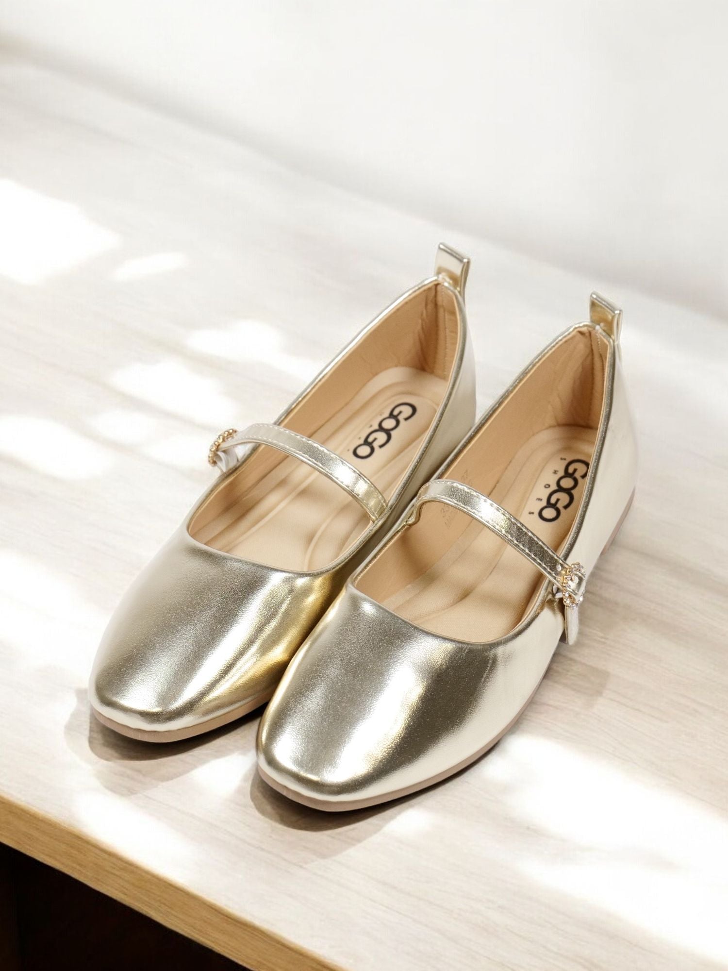 Bailarinas clásicas efecto brillo con tira