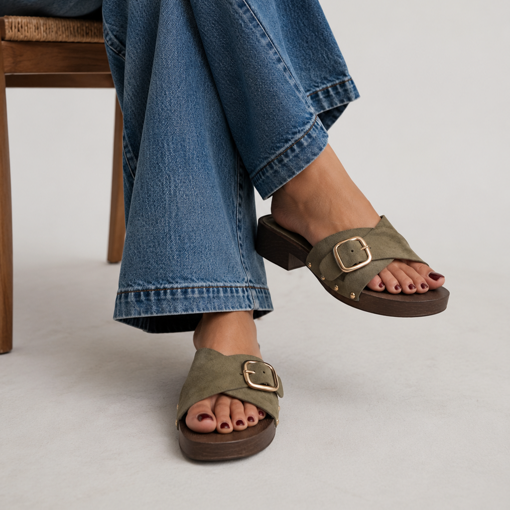 Zuecos Abiertos Tacón Bajo con Hebilla , Zuecos de mujer con acabado efecto gamuza sintética y detalle de hebilla metálica, sandalias cómodas de tacón ancho bajo ideales para verano y looks casuales