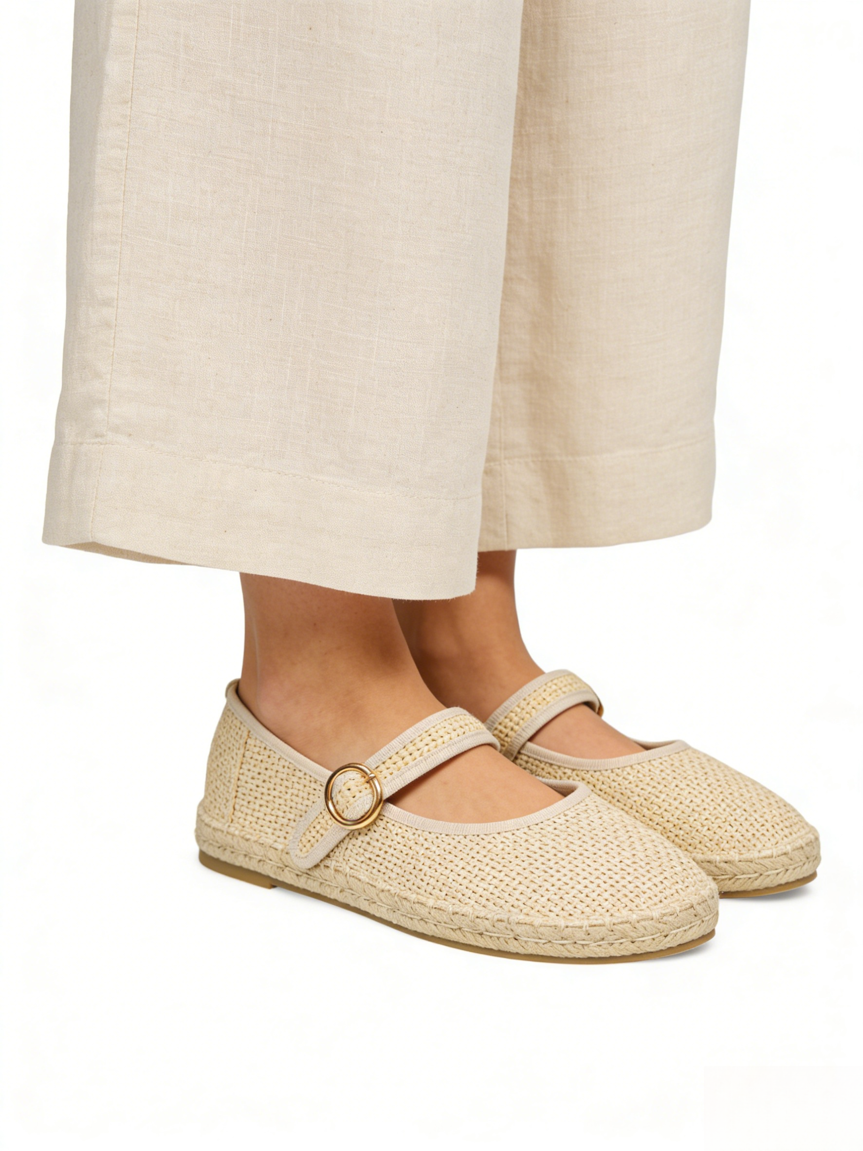 Alpargatas planas tipo merceditas para mujer con suela de yute, tira ajustable con hebilla y diseño clásico, ideales para verano y entretiempo, disponibles en beige liso, beige tejido y negro