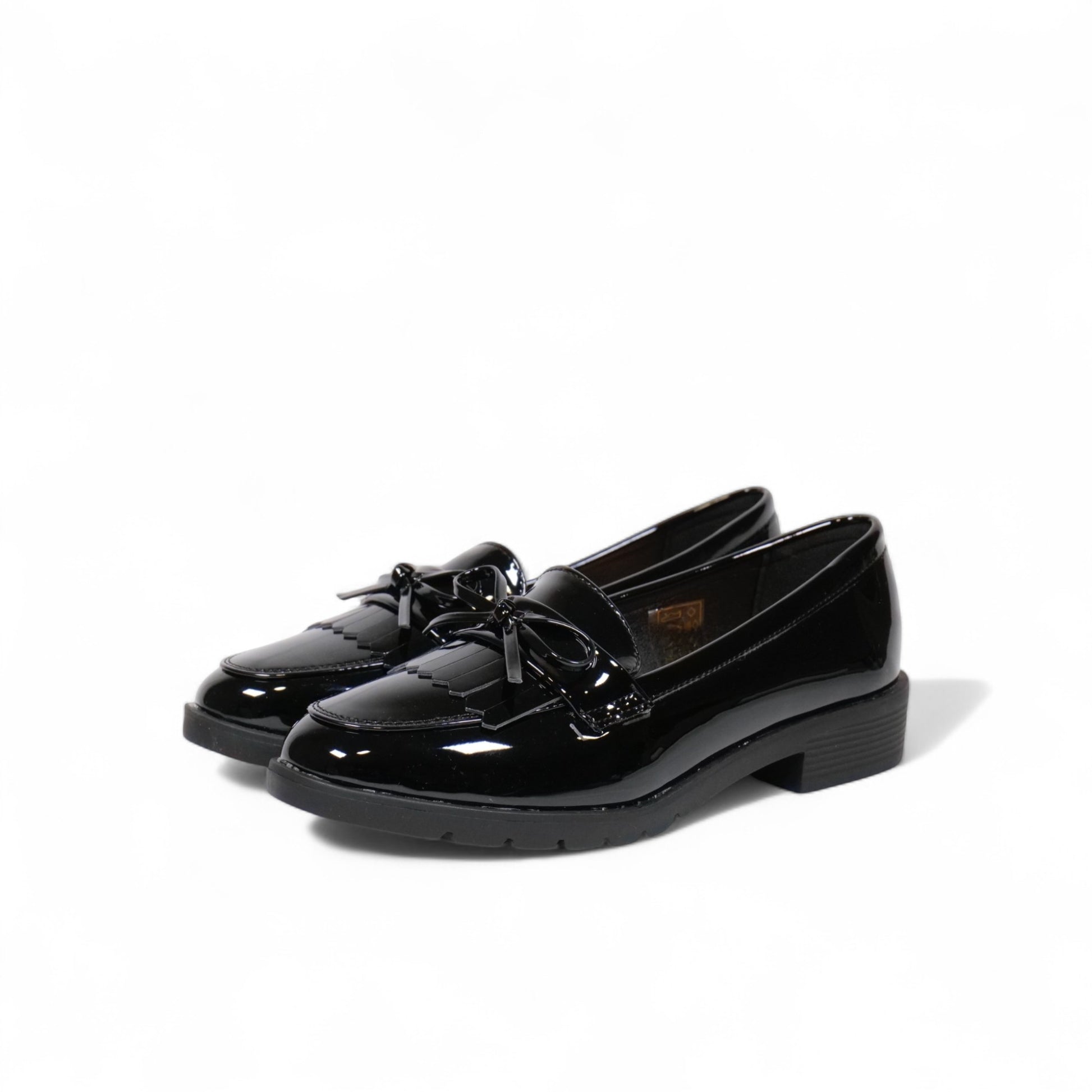 Mocasines con lazo efecto charol