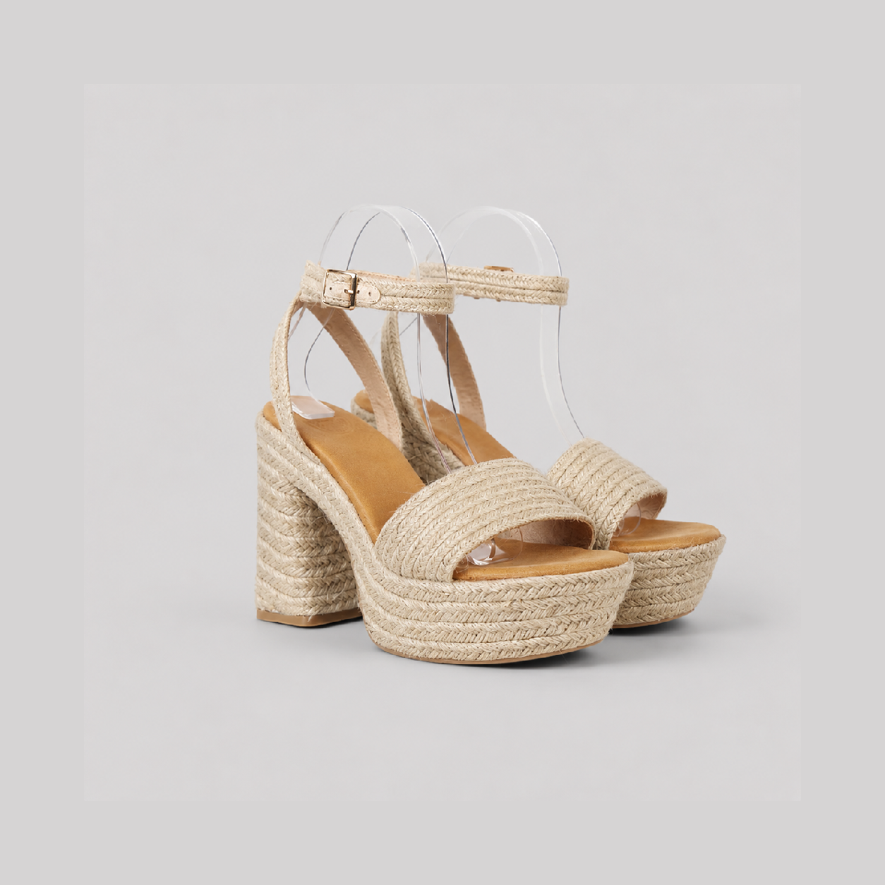 Sandalias de plataforma alta con tacón ancho efecto rafia y pulsera al tobillo en color beige natural, sandalias elegantes de verano para vacaciones, cenas y eventos, ideales para combinar con vestidos largos, lino y looks boho chic