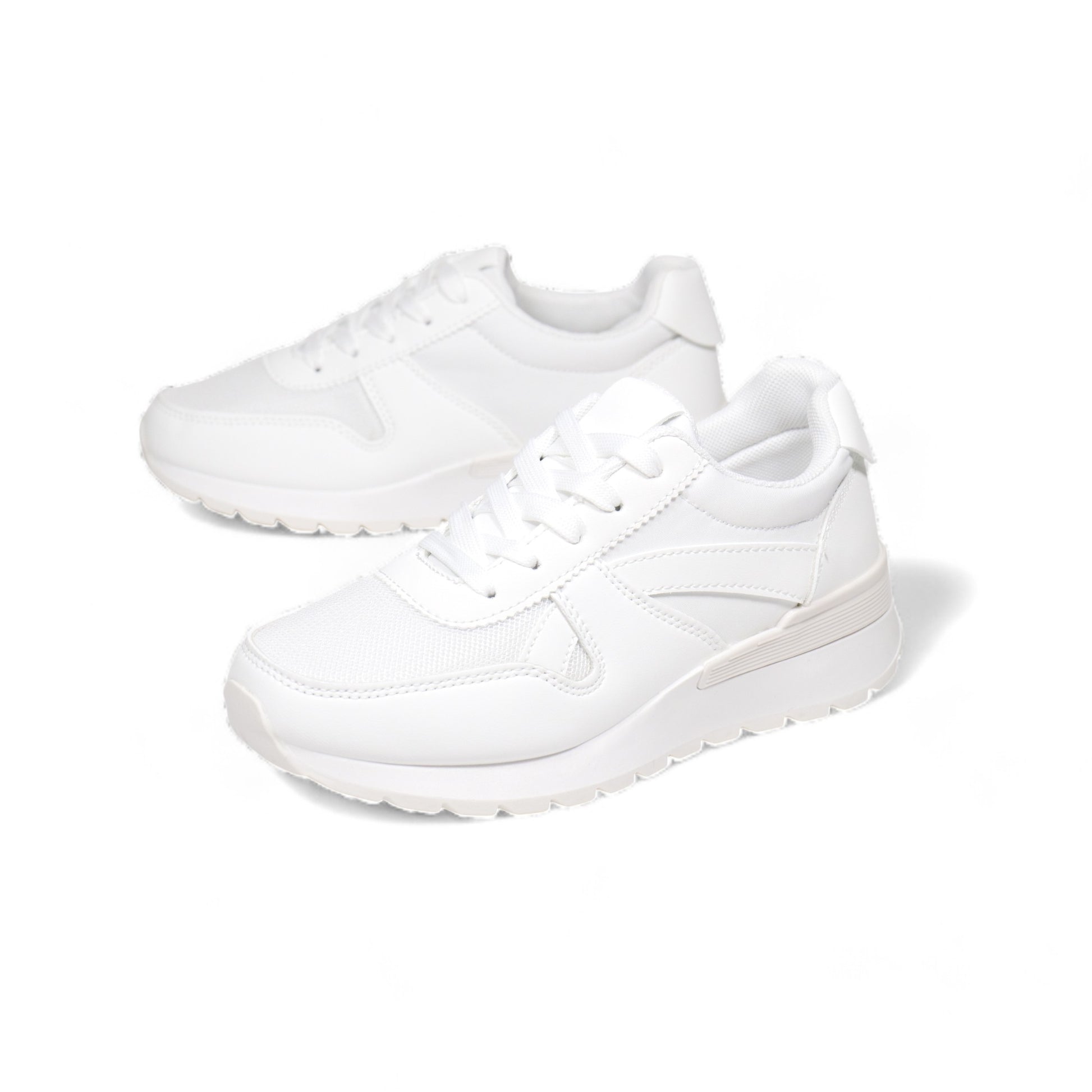 Zapatillas deportivas básicas blancas