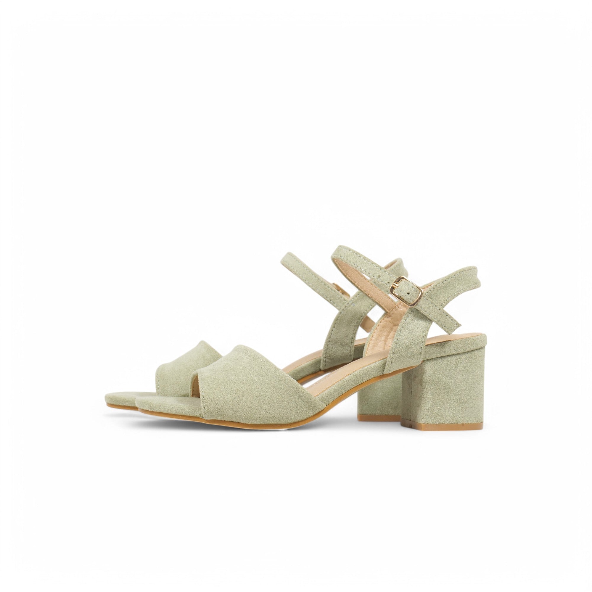 Sandalias de tacón medio con tira ancha – Diseño cómodo y elegante para uso diario o eventos casuales – Disponibles en beige, negro y verde oliva – Perfectas para primavera y verano – Combina con jeans, vestidos o faldas