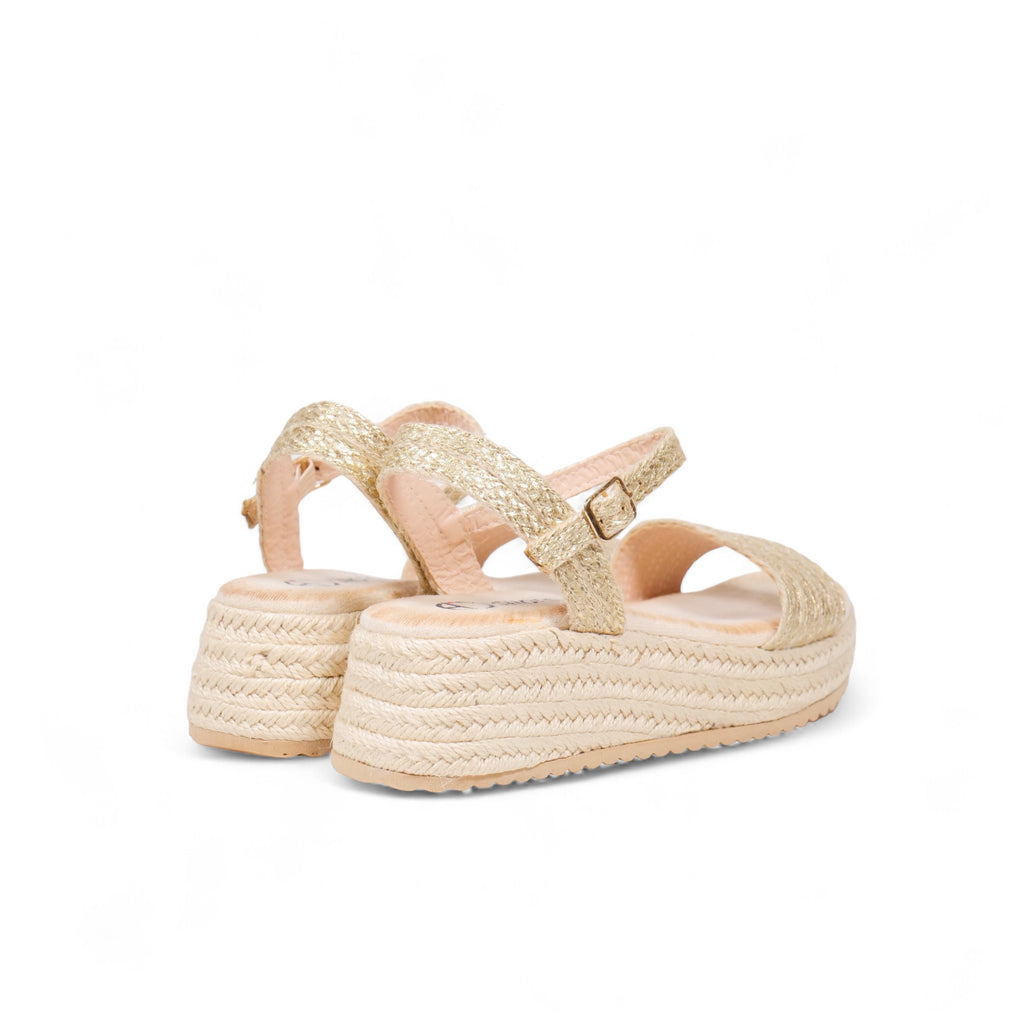 Sandalias de tira metalizada con esparto