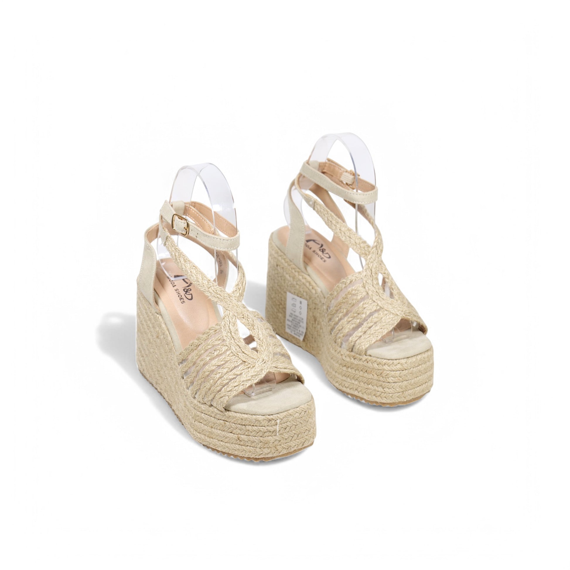 Sandalias de cuña doradas con tiras trenzadas
