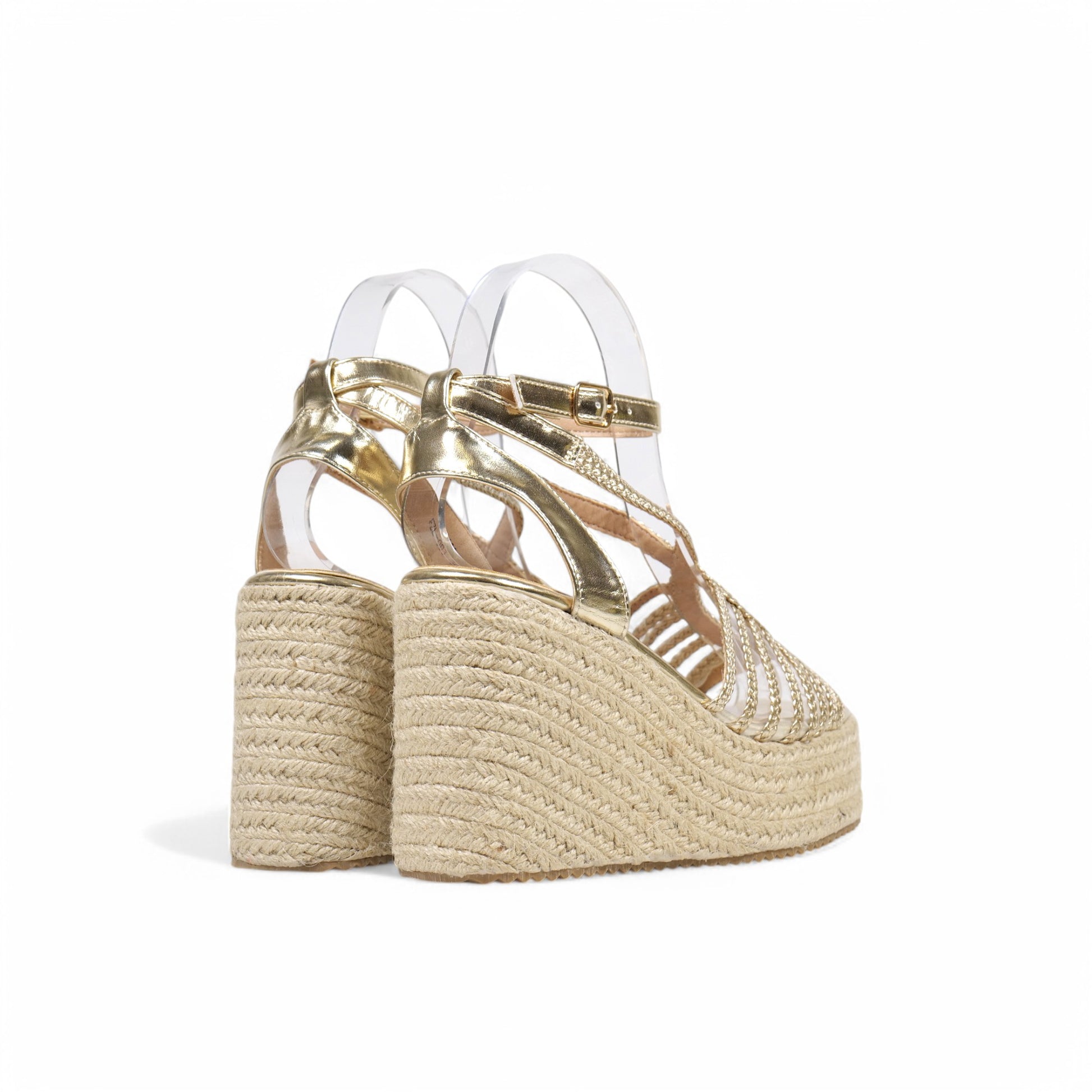 Sandalias de cuña doradas con tiras trenzadas