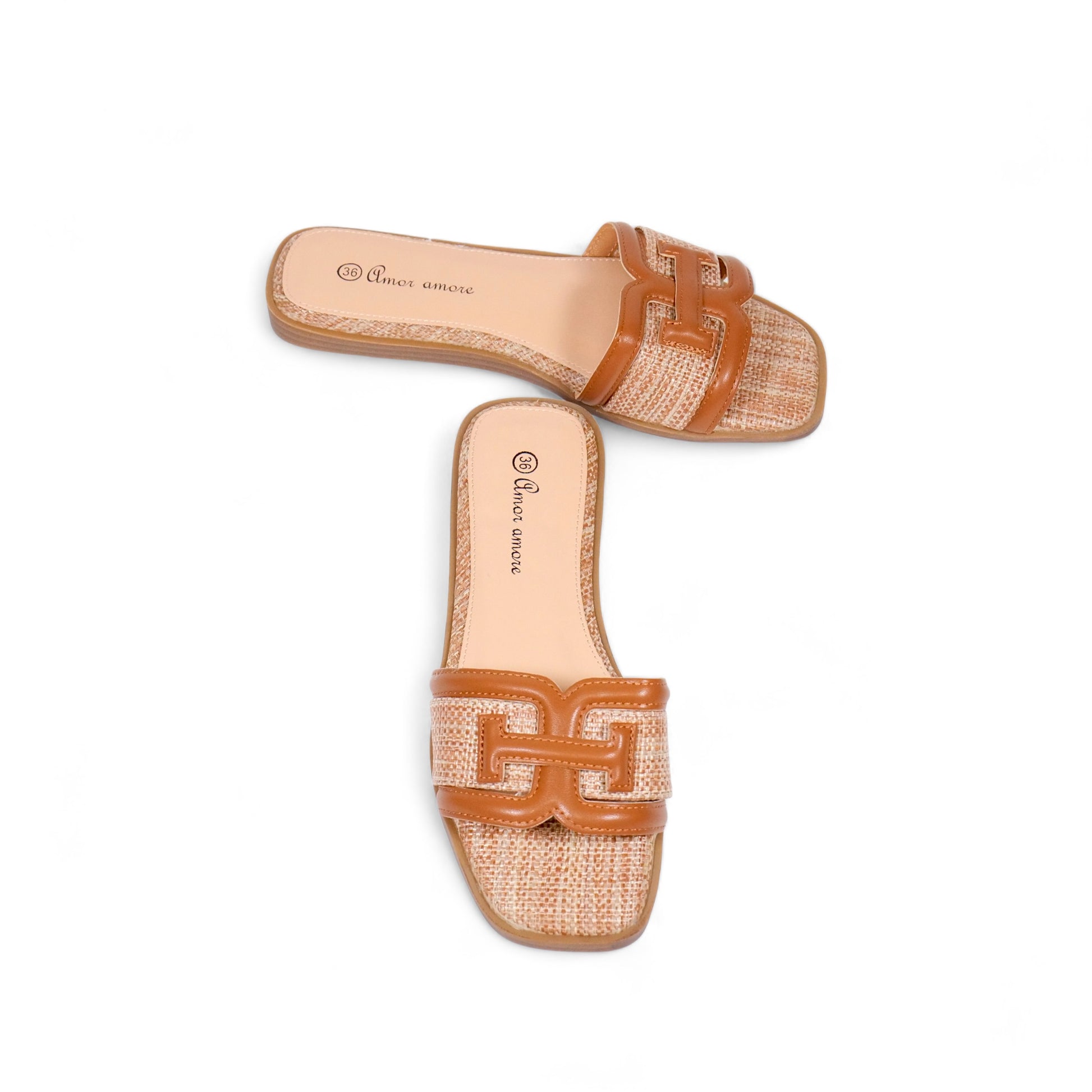 Sandalias planas diseño H calado