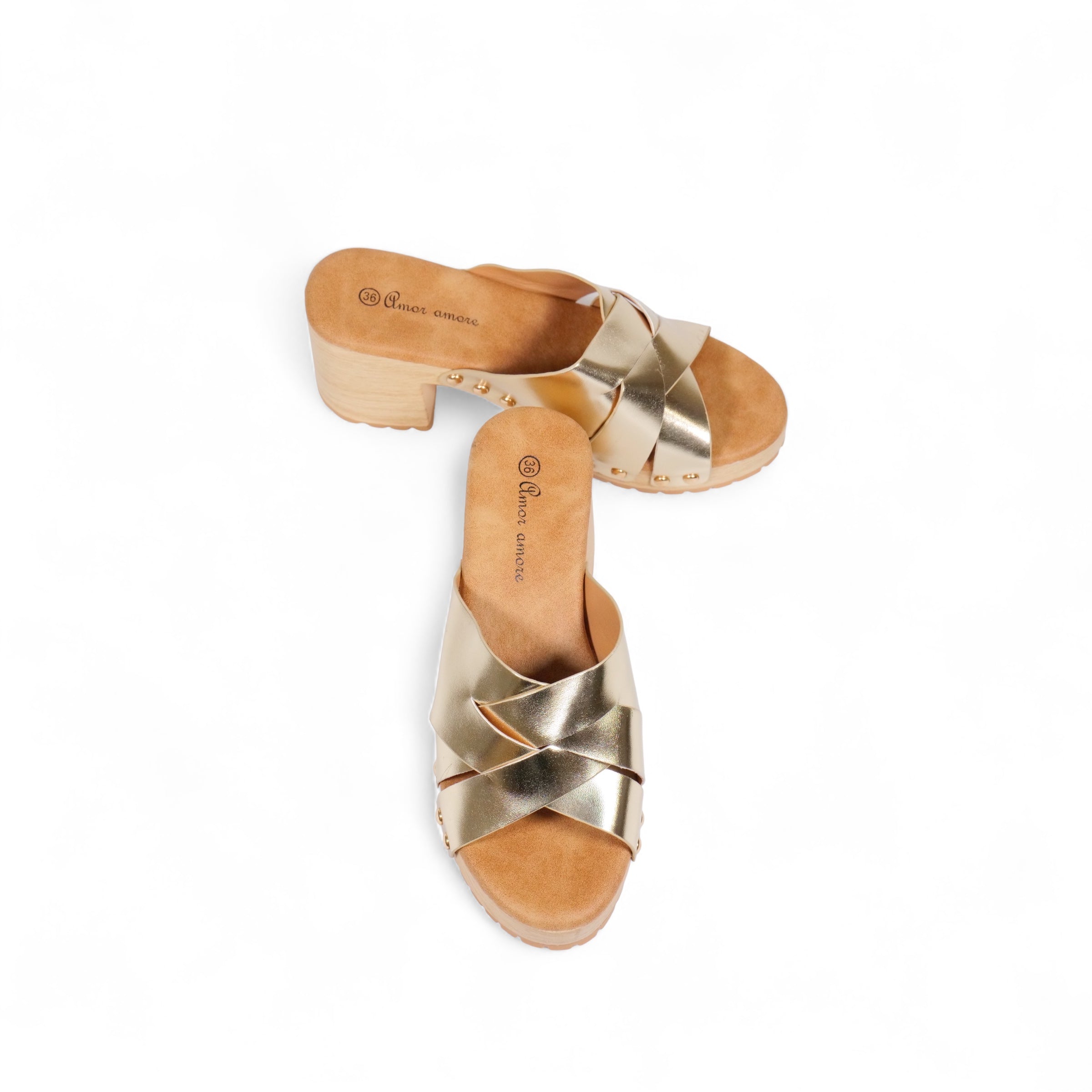 Sandalias de tacón tira ancha con tachuelas