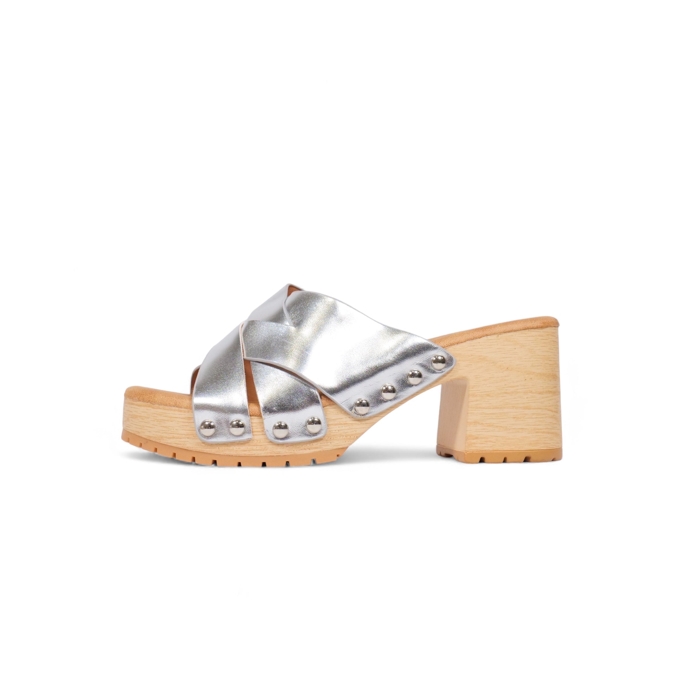 Sandalias de tacón tira ancha con tachuelas