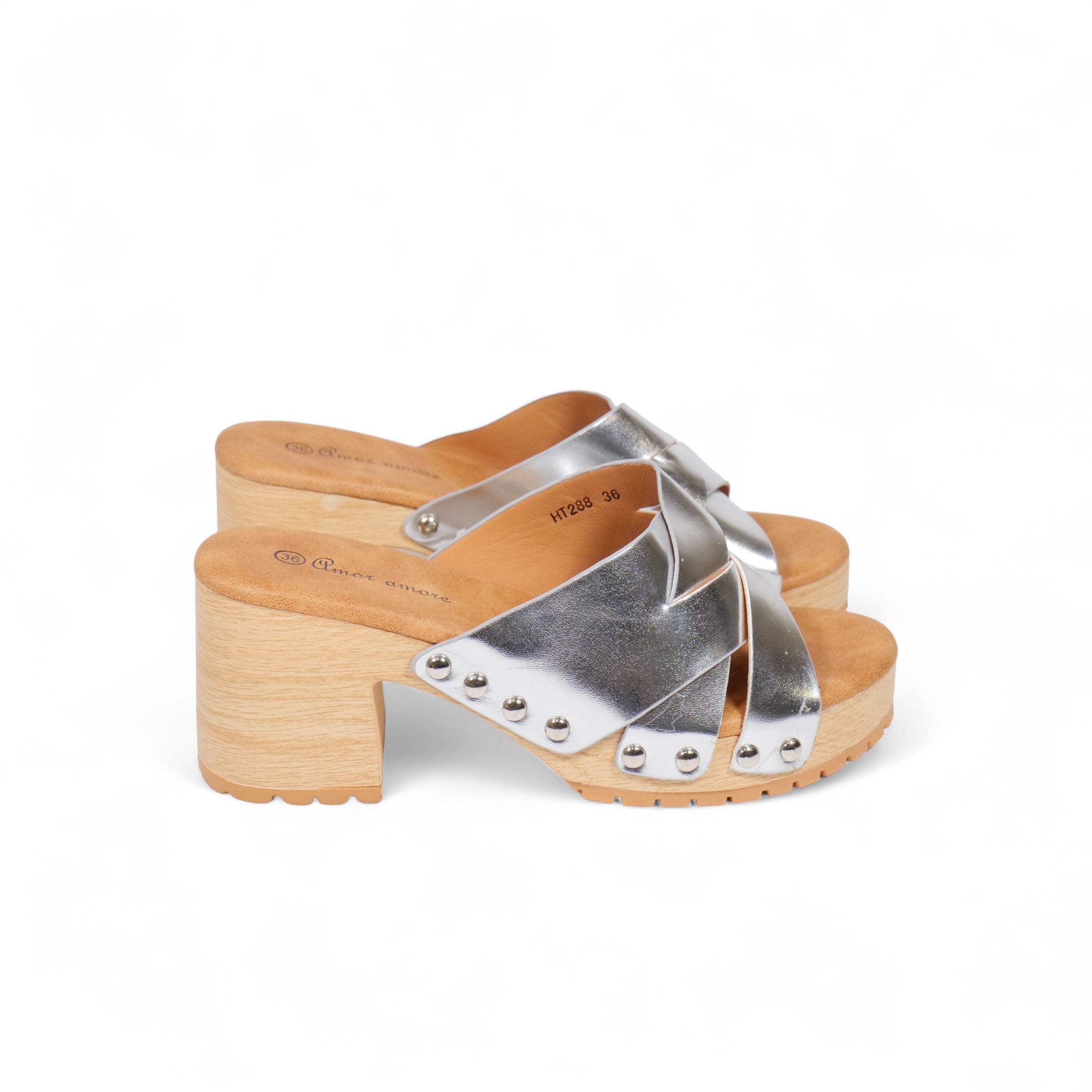 Sandalias de tacón tira ancha con tachuelas