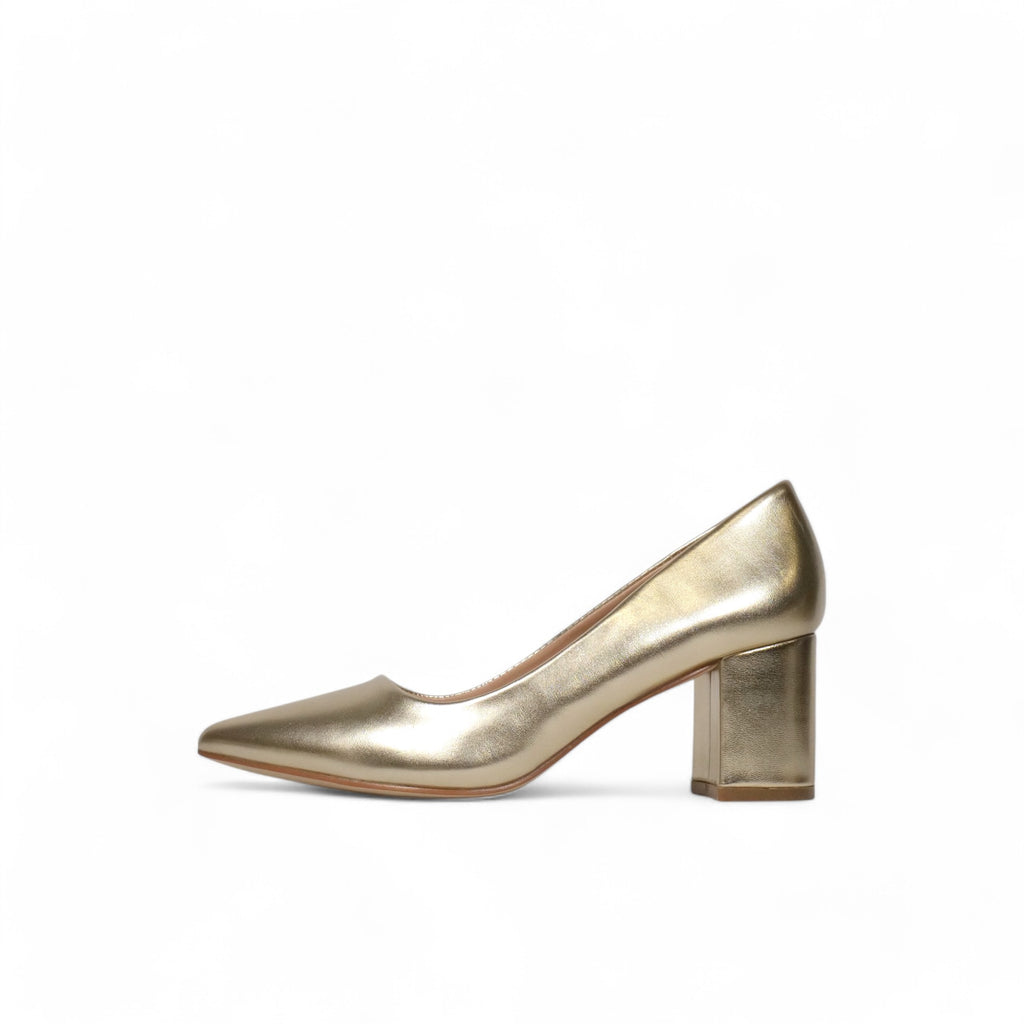 Zapatos de salón con tacón ancho