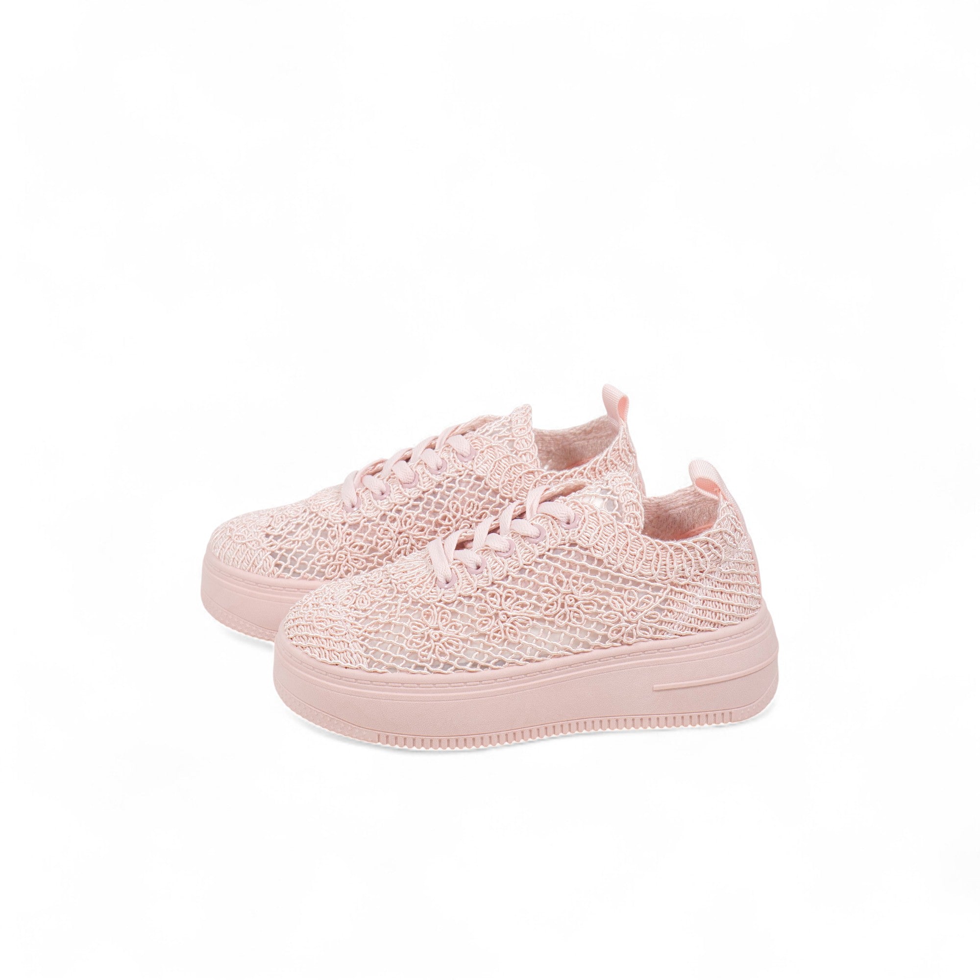 Tenis casual con encaje floral y plataforma ligera