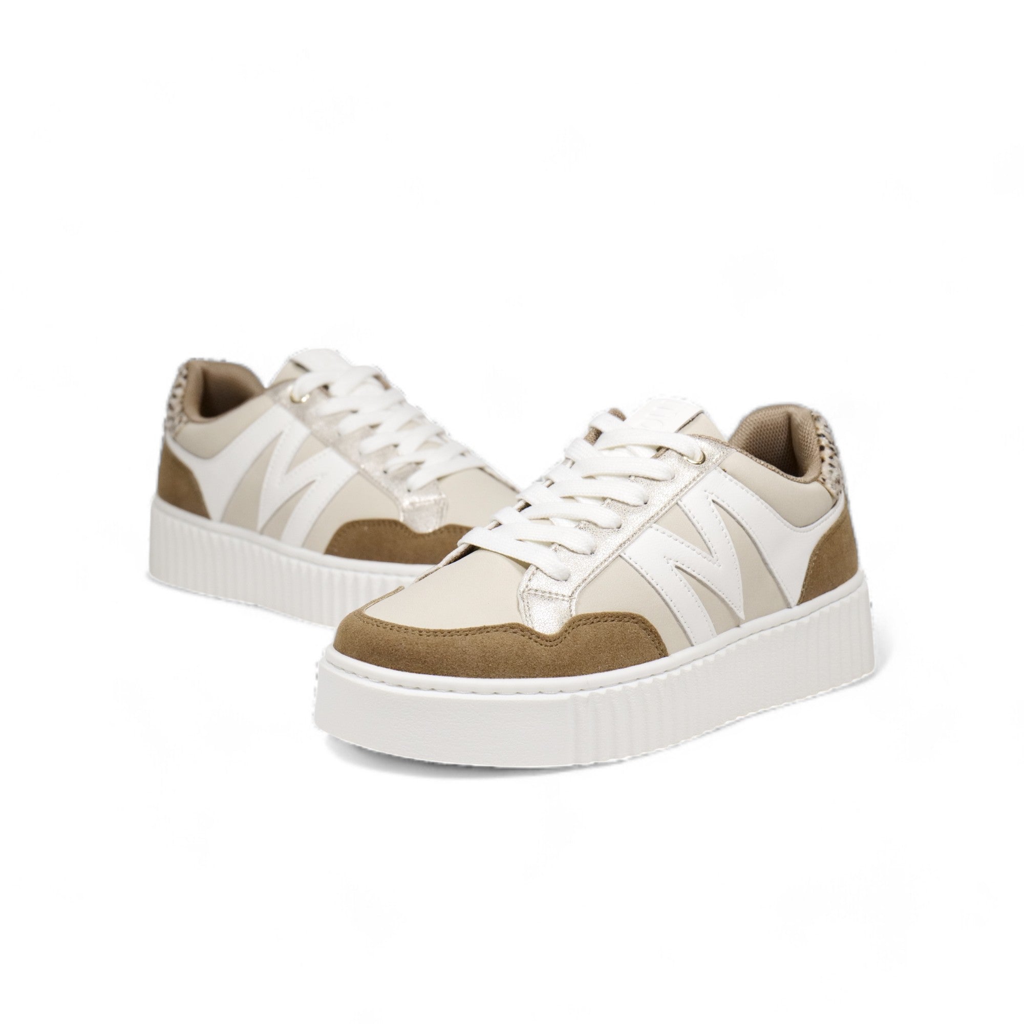 Zapatos planos letra M con leopardo