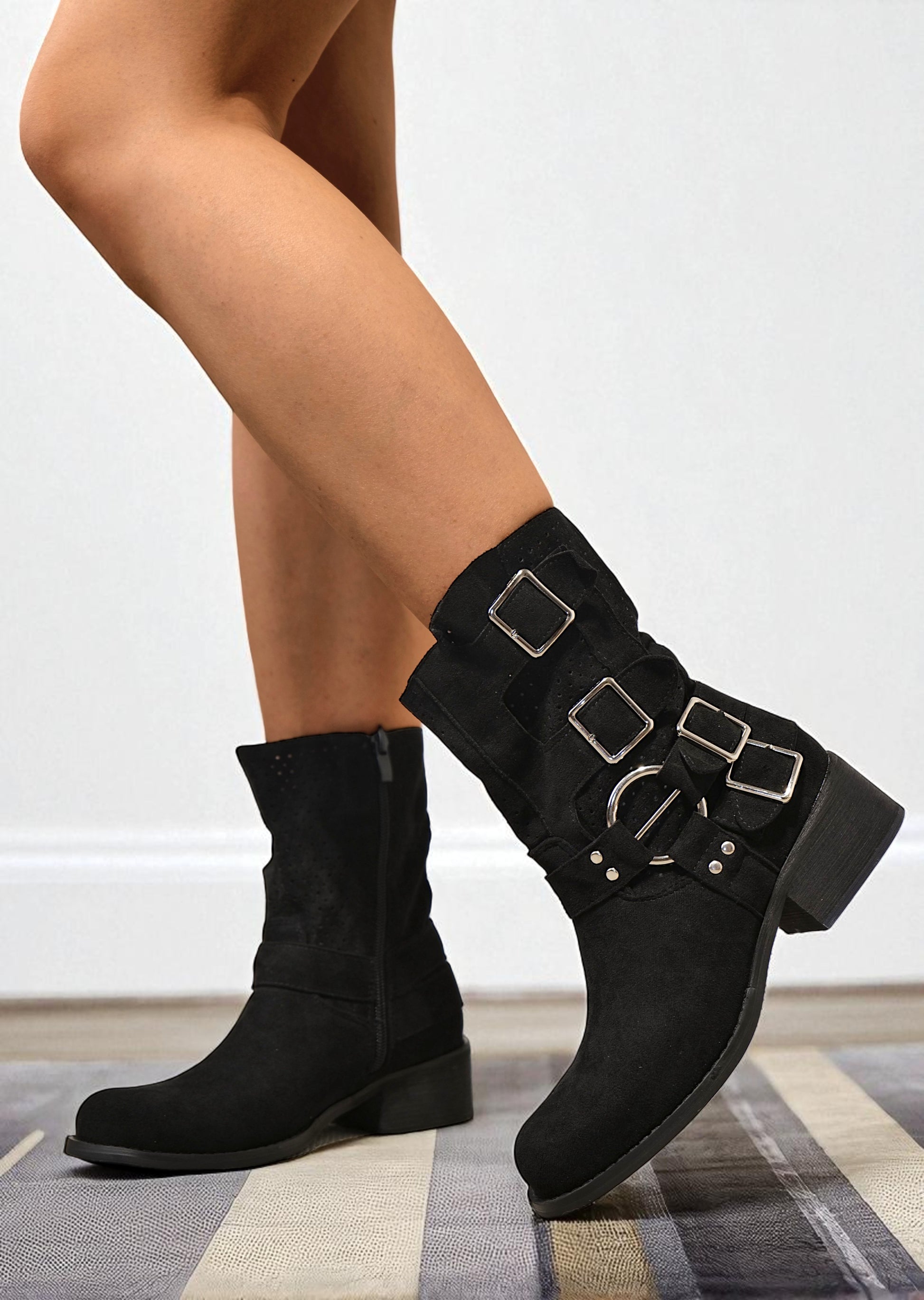 Botas de Mujer Estilo Militar con Tacón Bajo, Hebillas Decorativas y Cremallera Lateral, Diseño Casual de Media Caña en Antelina  – Botines Otoño Invierno Modernos y Cómodos