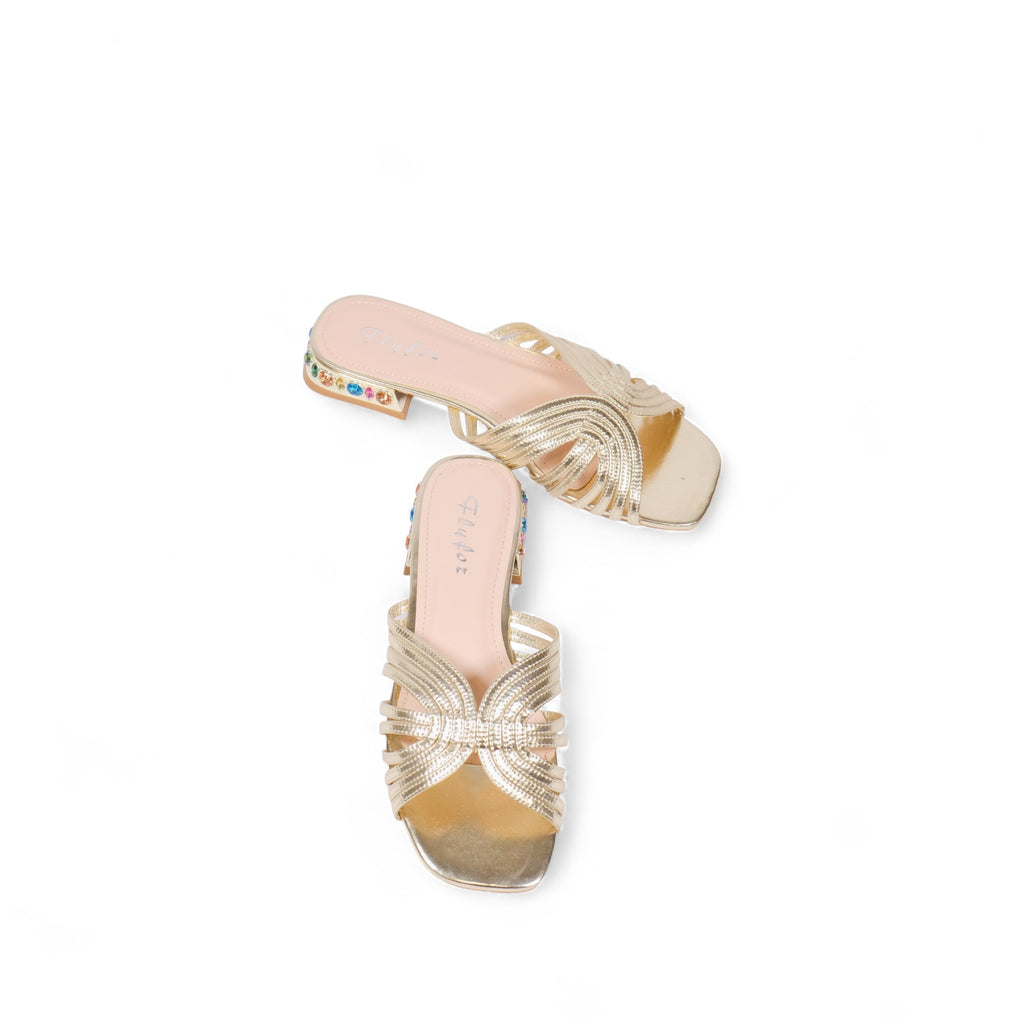 Chanclas cubiertas de tira - tacón de pedrería