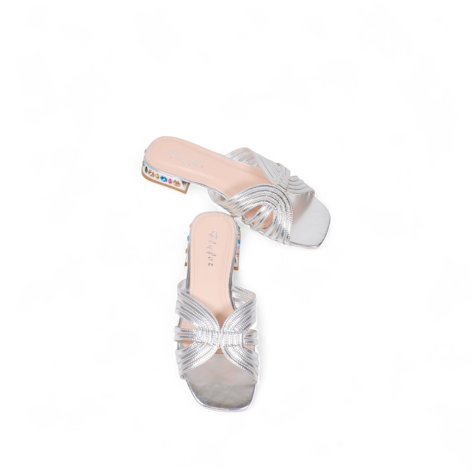 Chanclas cubiertas de tira - tacón de pedrería