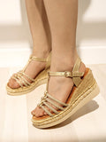 Sandalias de Cuña Doradas con Tiras Brillantes