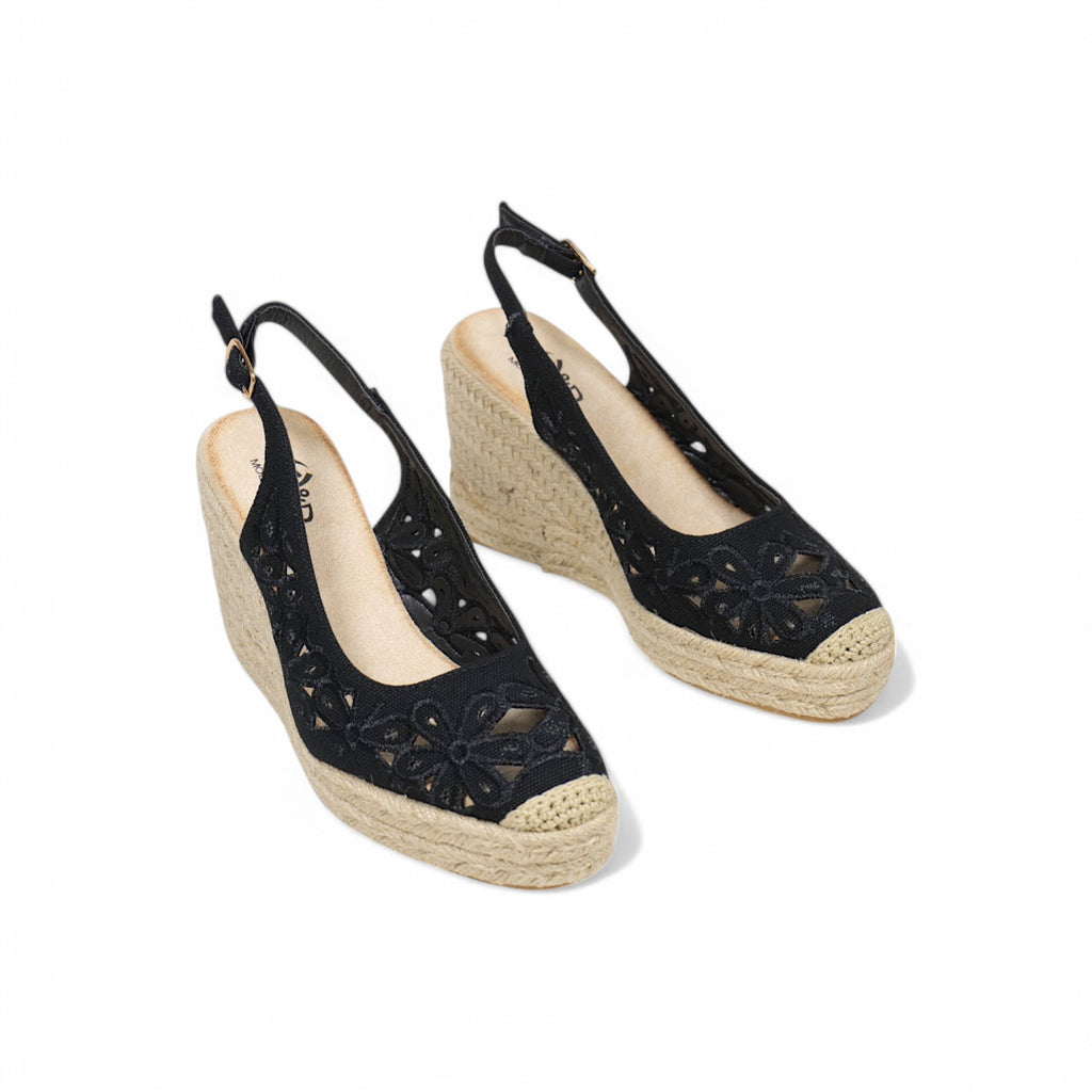 Sandalias de cuña alta con plataforma para mujer, diseño calado floral y pulsera ajustable, estilo alpargata con suela de yute, elegantes y cómodas para verano, disponibles en beige, negro y azul